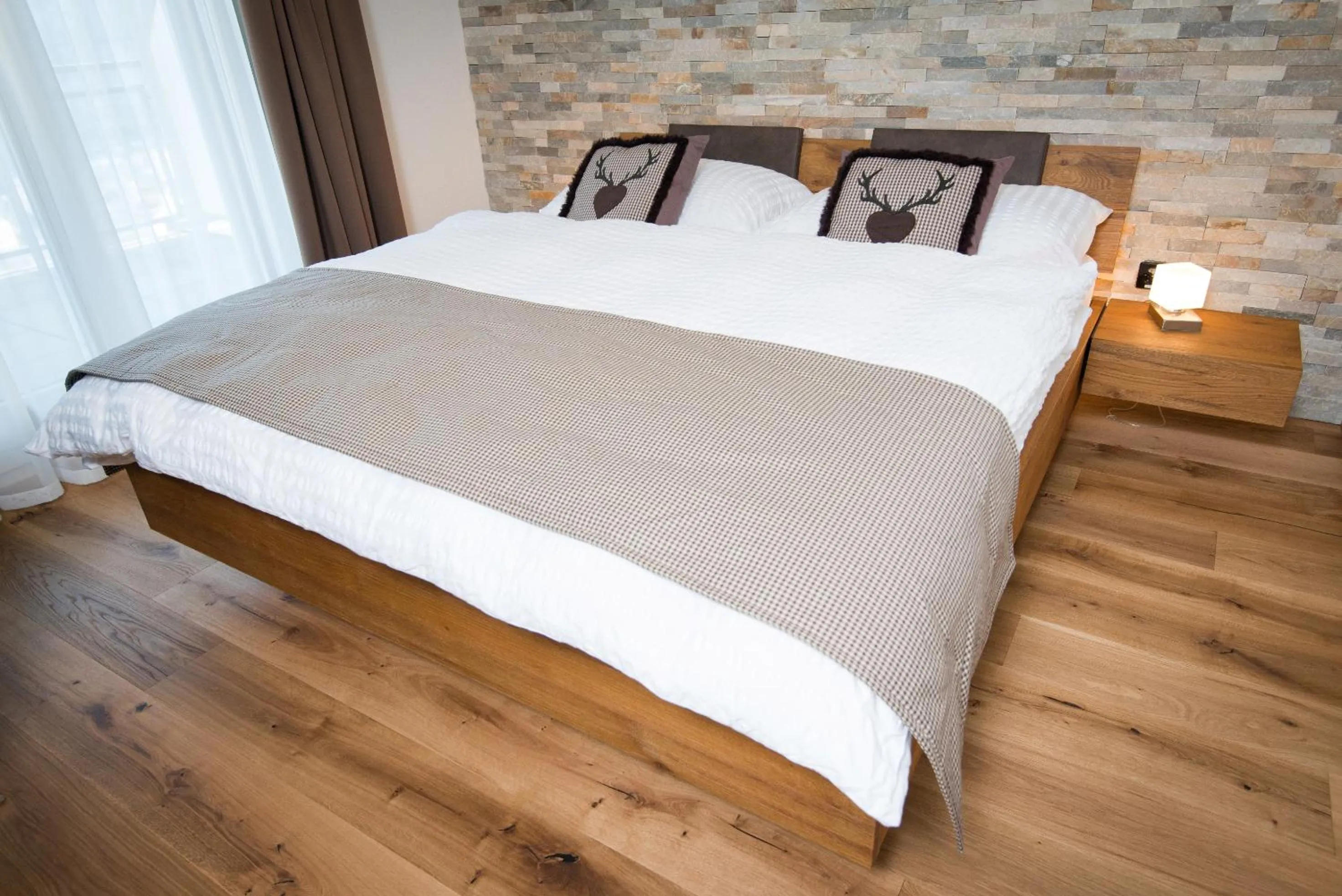 Photo of the whole room, Bed in Hotel Roggerli