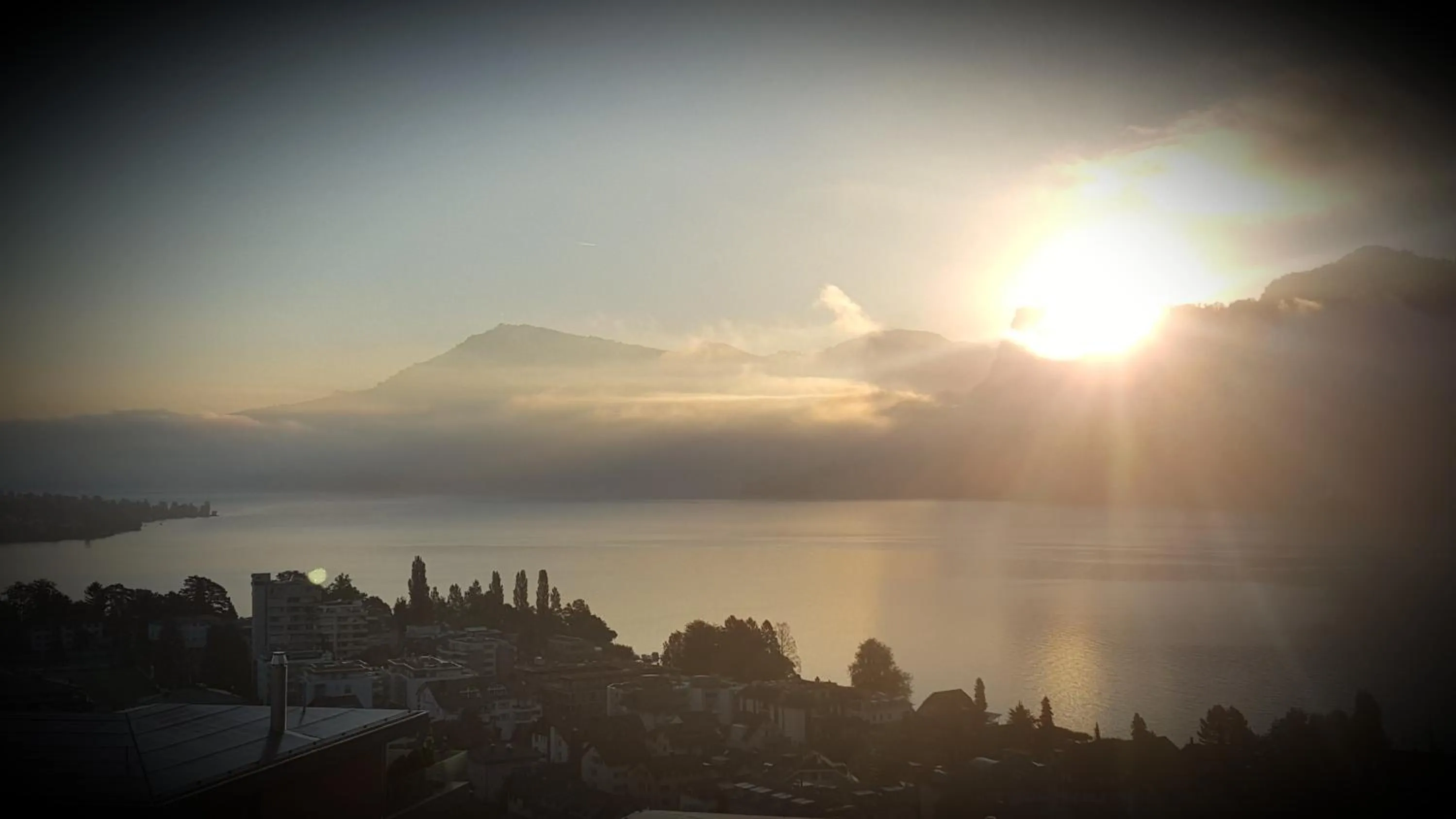 Sunrise in Hotel Roggerli