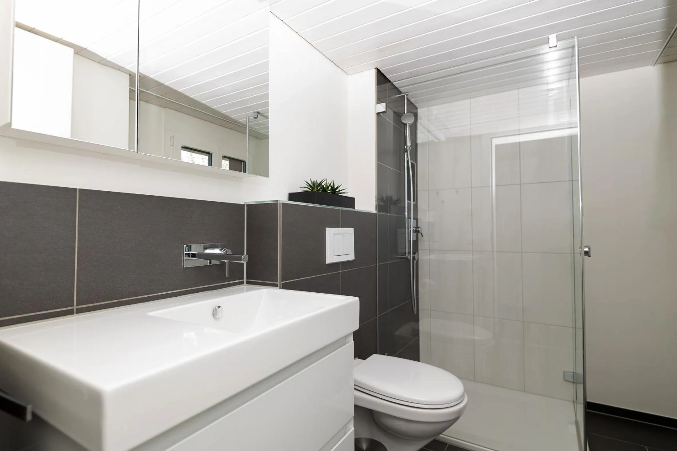 Bathroom in Hotel Roggerli