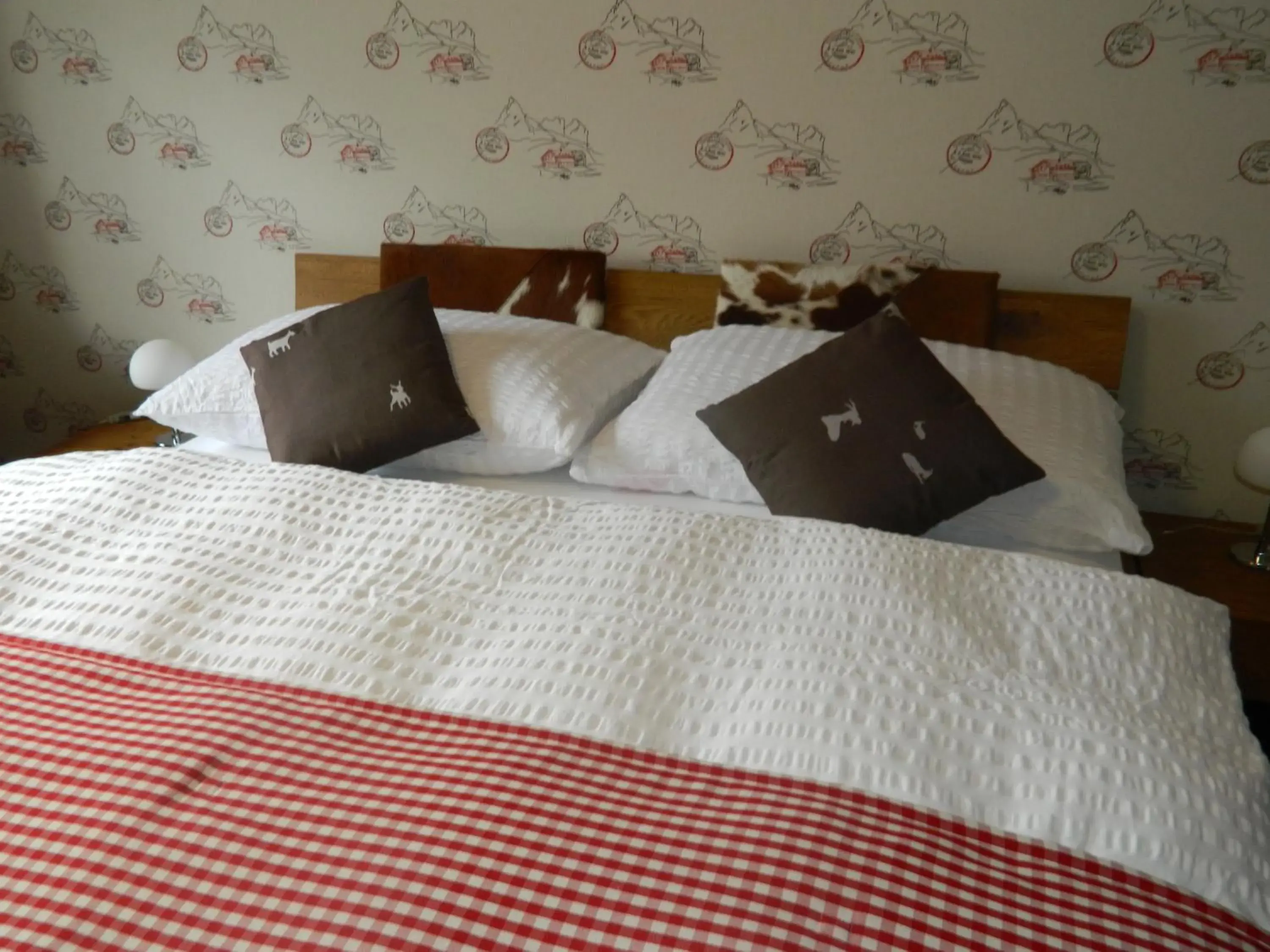 Triple Room, View 'Pilatus' in Hotel Roggerli Triple Room, View 'Pilatus' in Hotel Roggerli