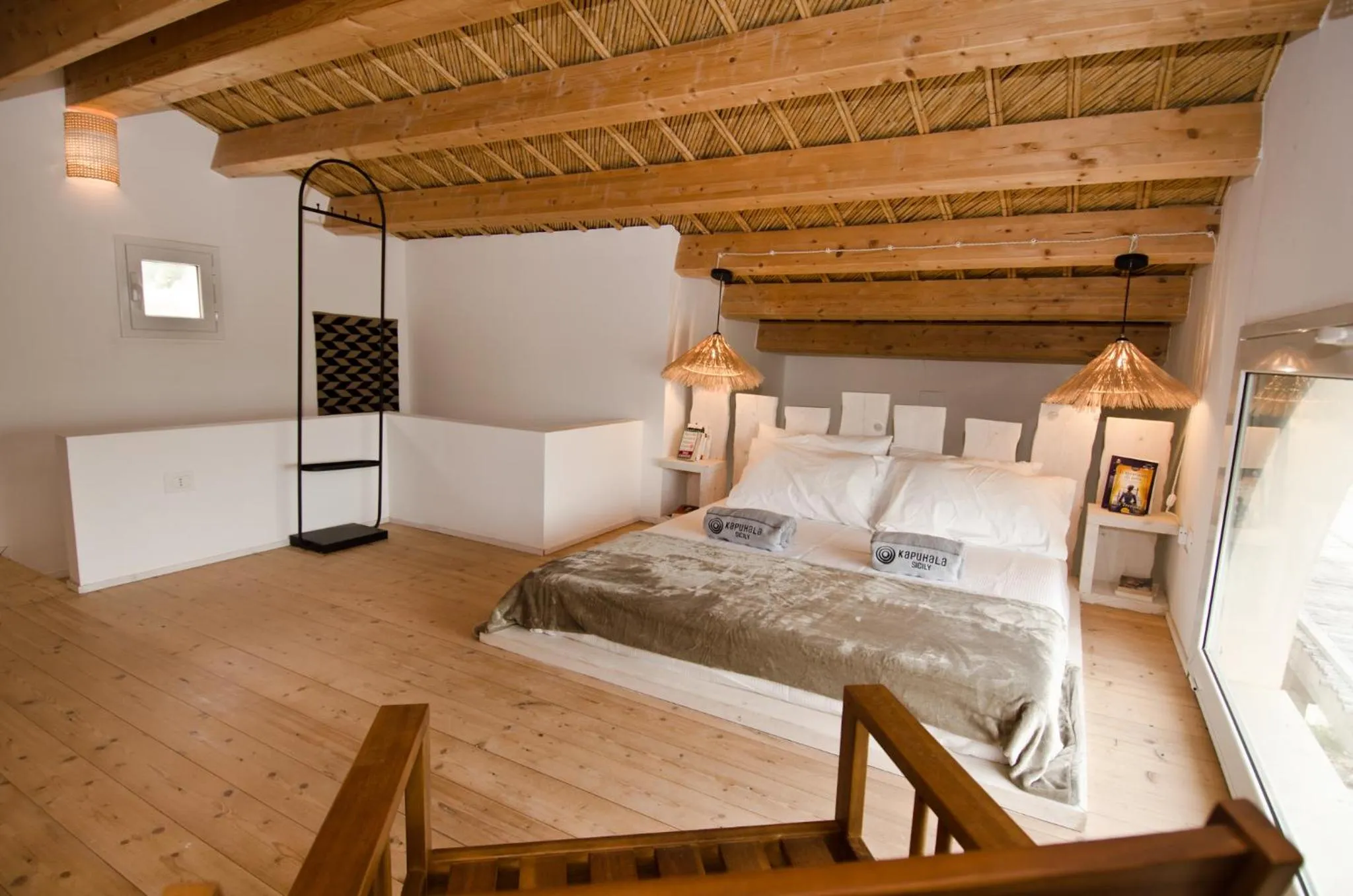 Bedroom, Bed in Kapuhala Sicily