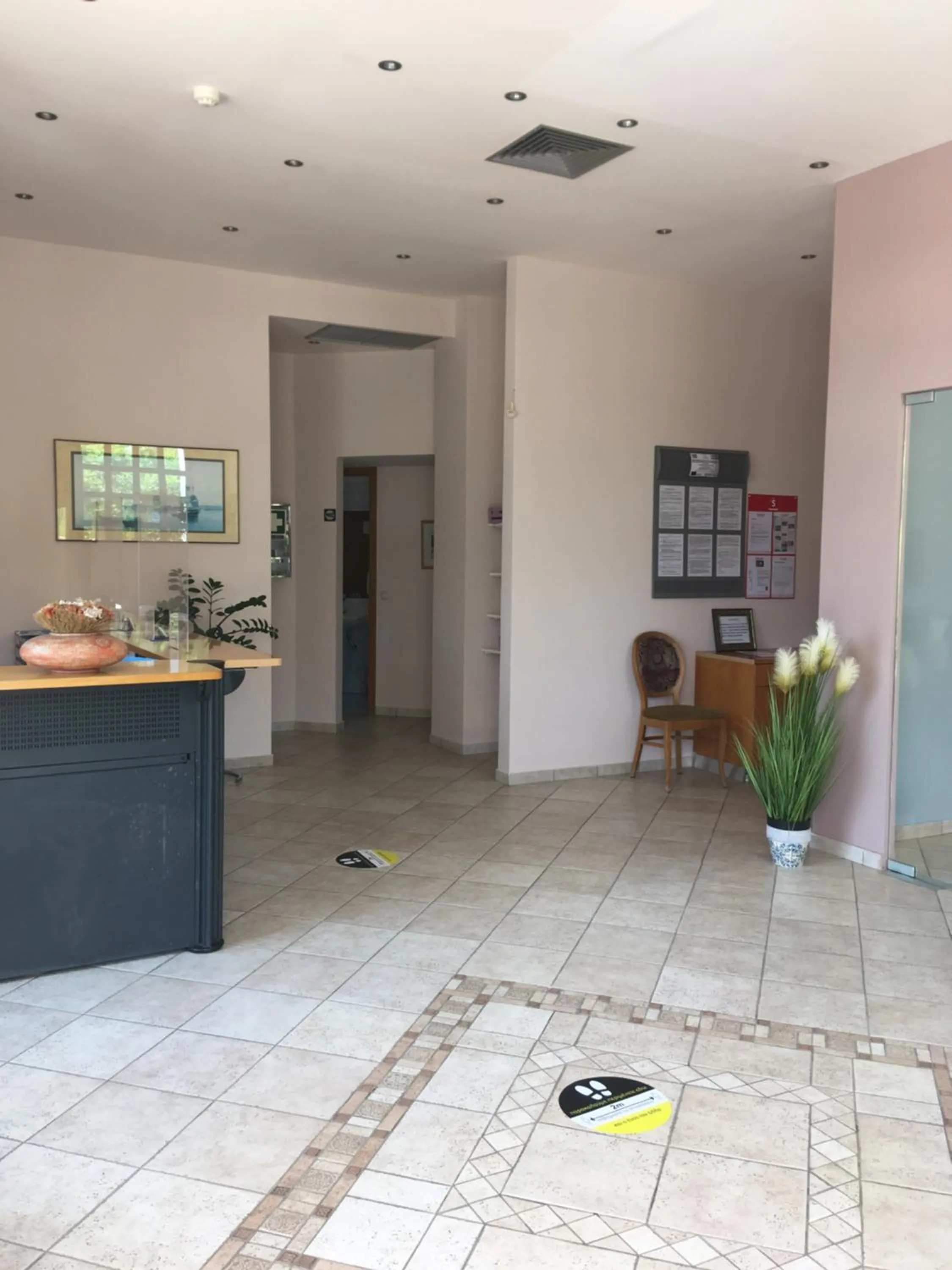 Georges Estates Hotel