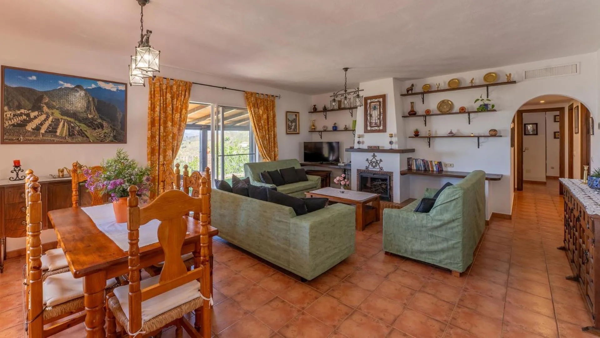 Dining area in Casa Rocío by Casitas Select