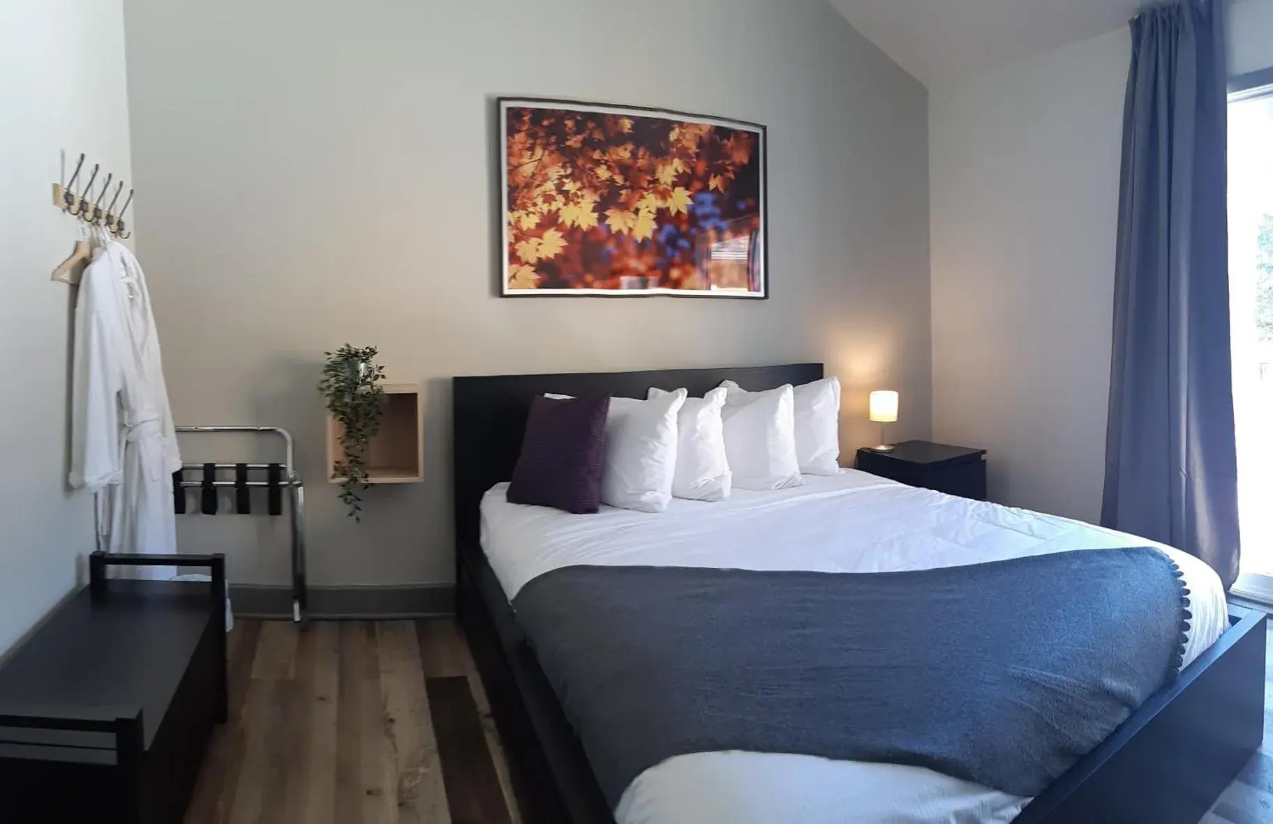 Queen Room in Oberge Inn Val-David Queen Room in Oberge Inn Val-David