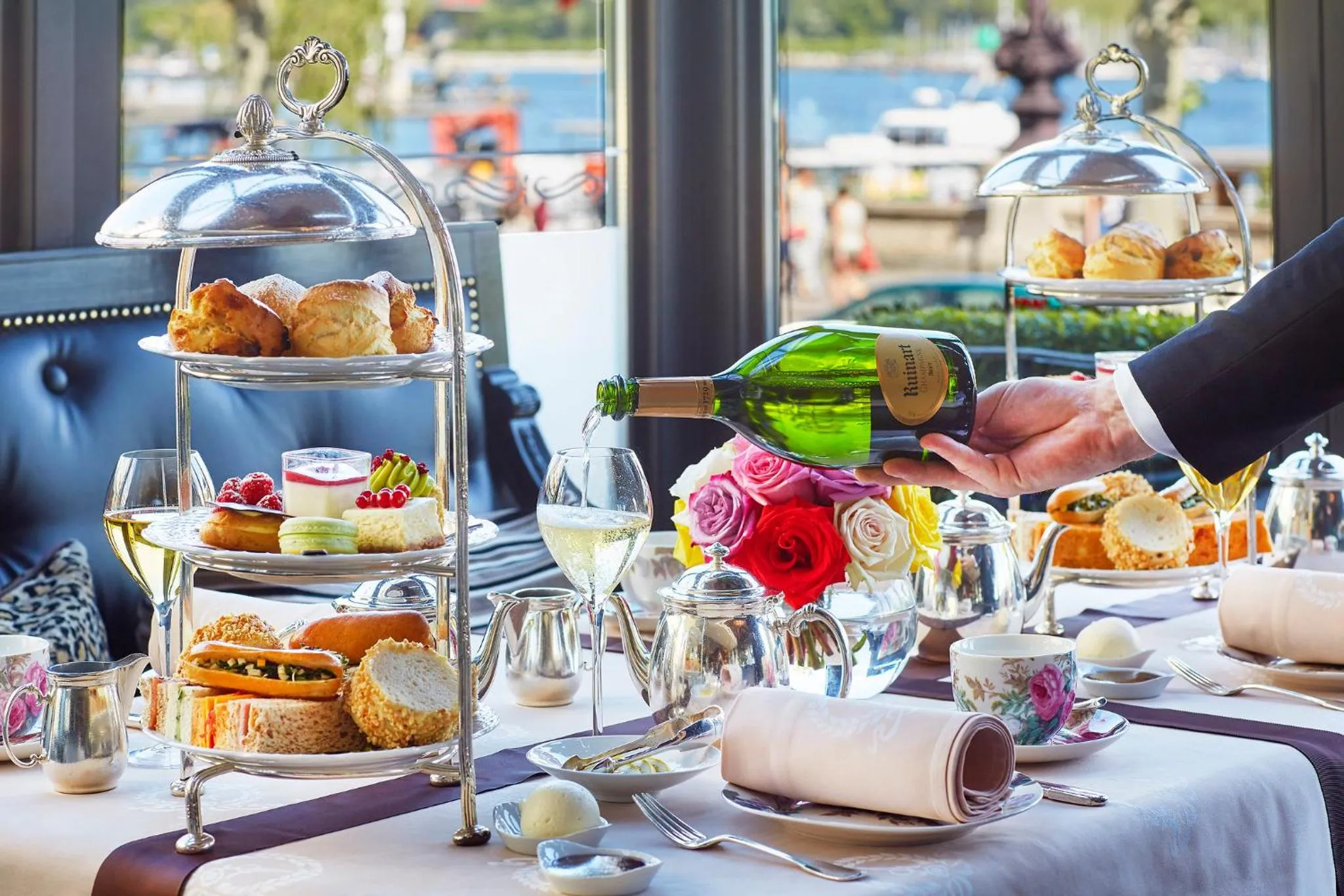 Restaurant/places to eat in Hotel d'Angleterre