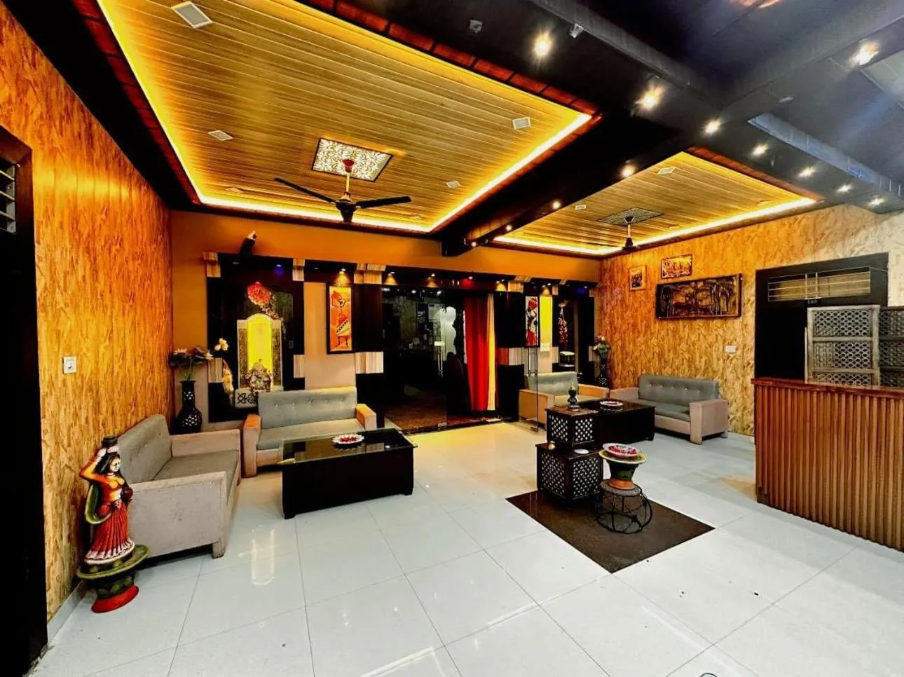 Decorative detail in Bundeli Farm Resort & Banquet Orchha