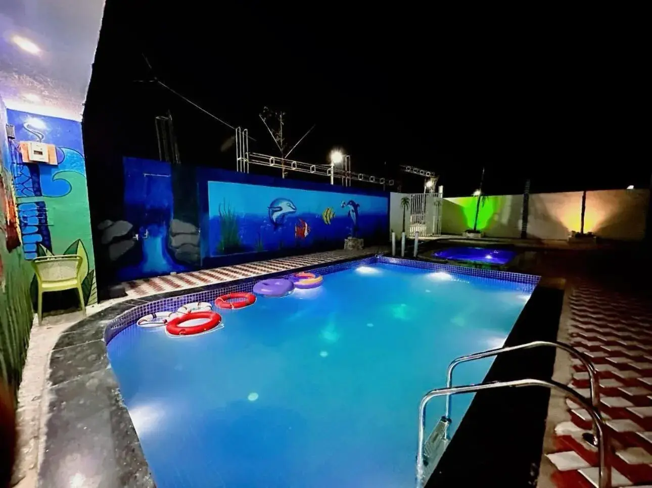 Swimming pool in Bundeli Farm Resort & Banquet Orchha Swimming pool in Bundeli Farm Resort & Banquet Orchha