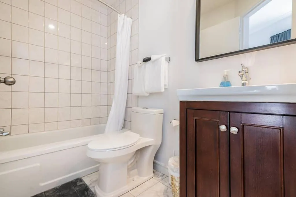 North House - Manoir des Remparts- Renovated 3 Bedroom Oasis