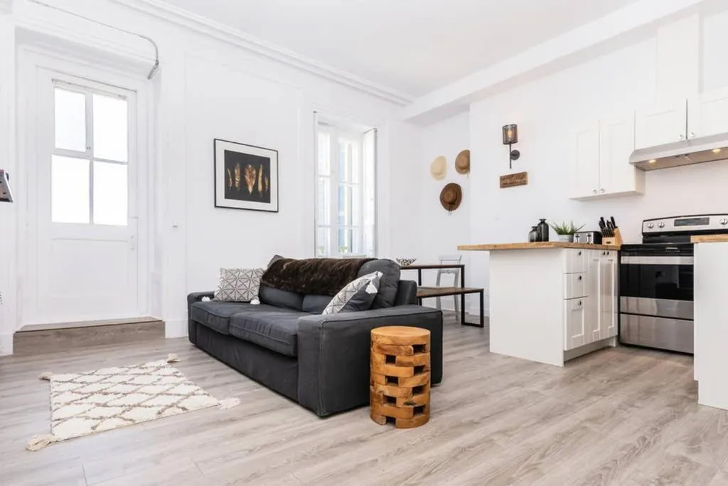 North House - Manoir des Remparts- Renovated 3 Bedroom Oasis