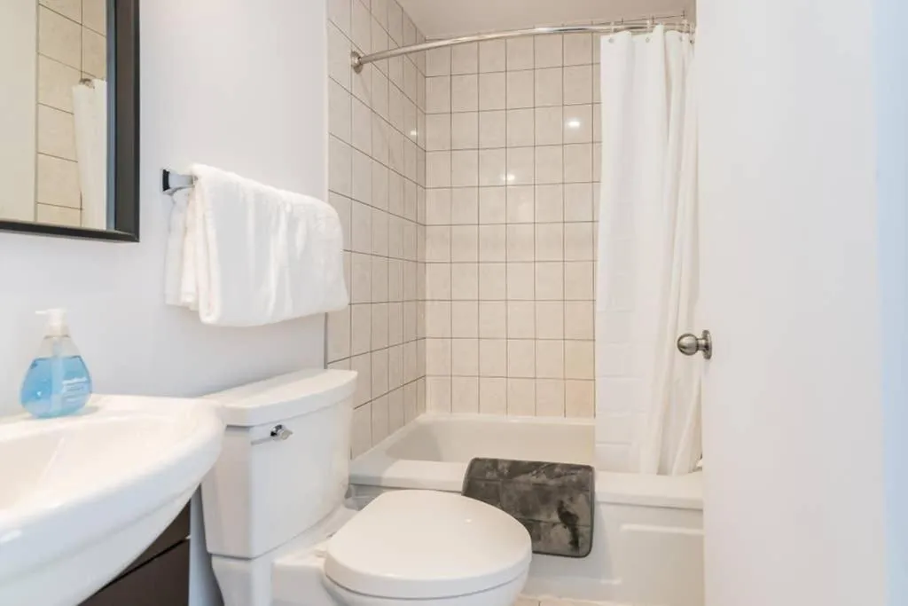 North House - Manoir des Remparts- Renovated 3 Bedroom Oasis