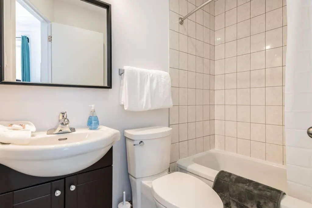 North House - Manoir des Remparts- Renovated 3 Bedroom Oasis