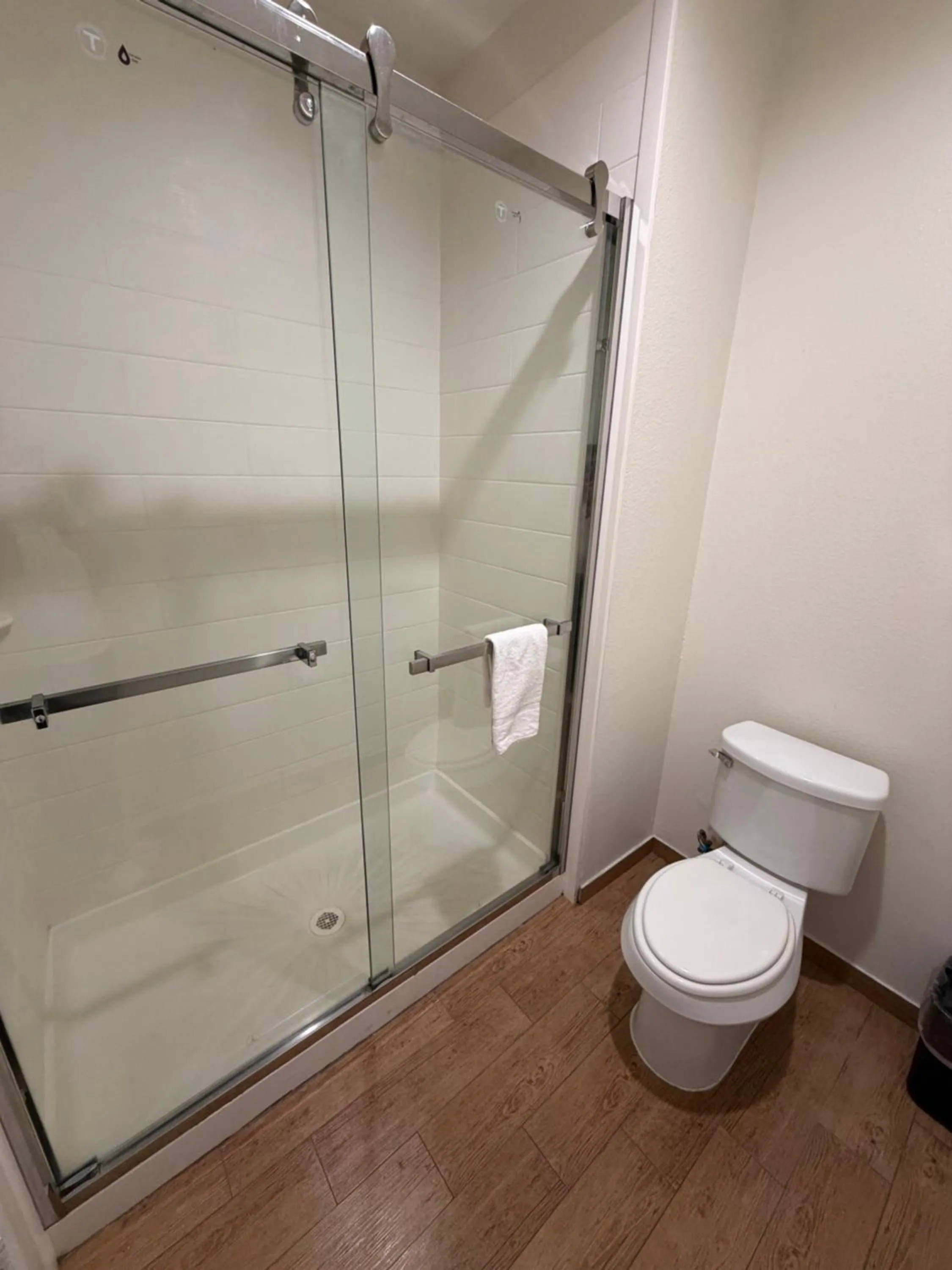 Crystal Inn & Suites IAH Humble