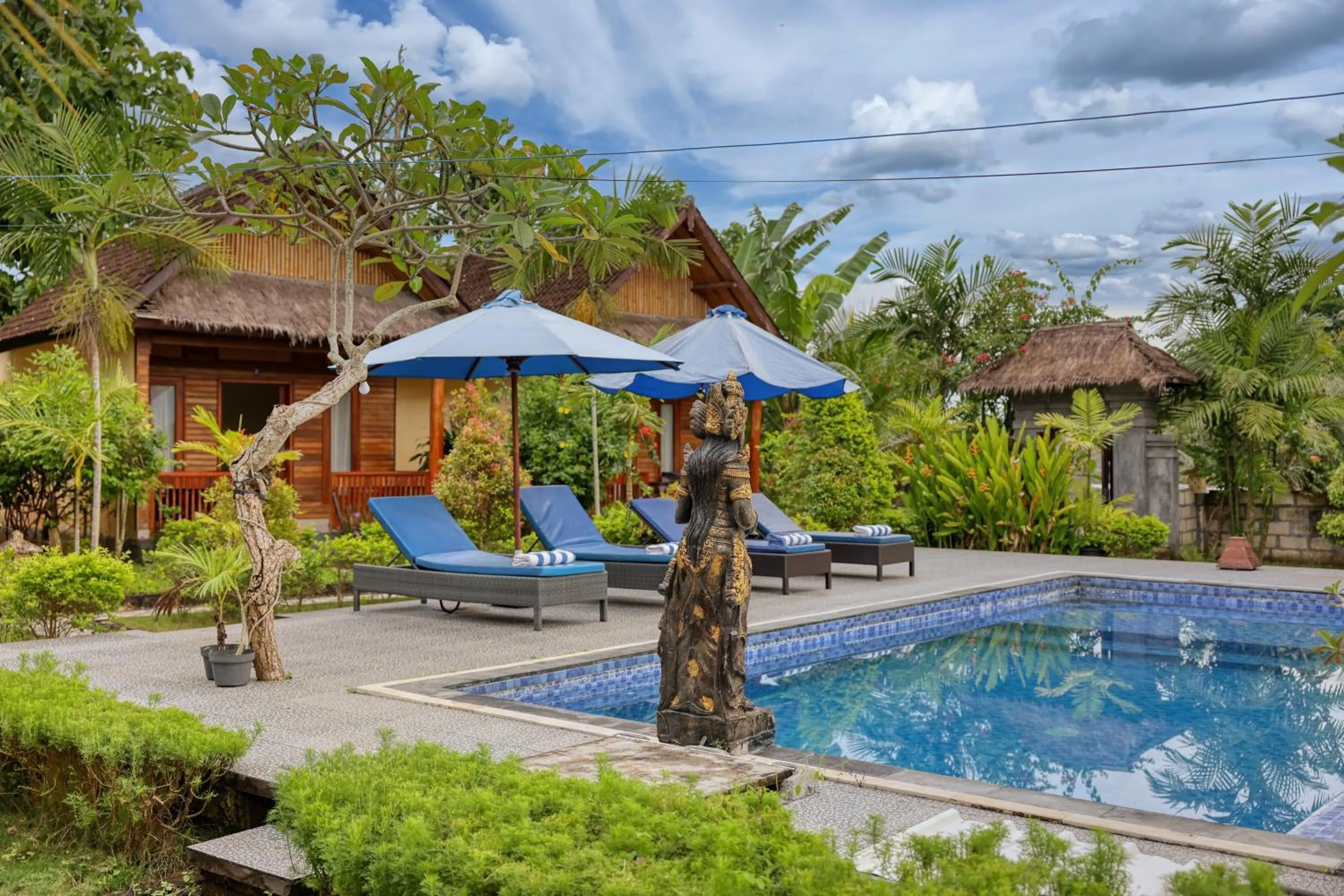 Property building in RR Cottage