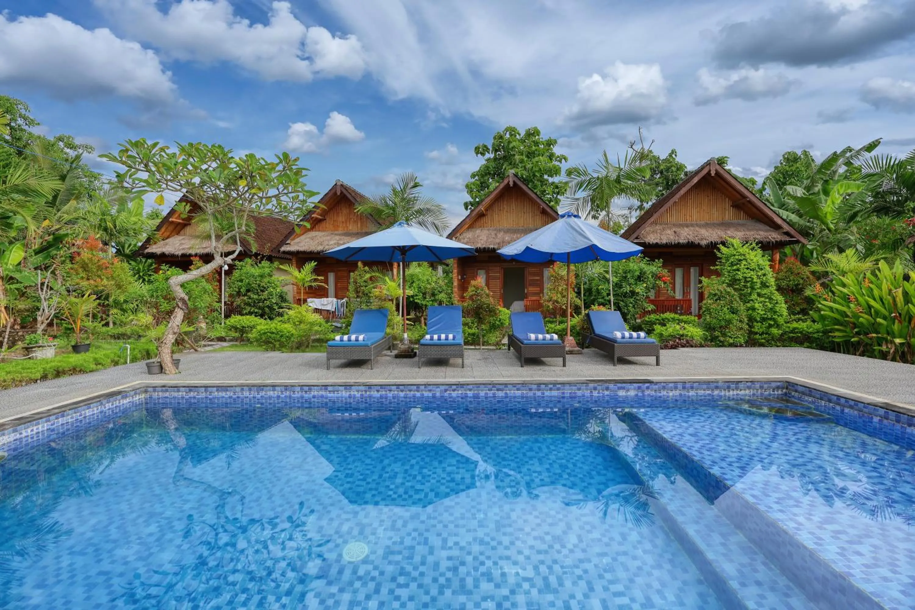 sunbed in RR Cottage