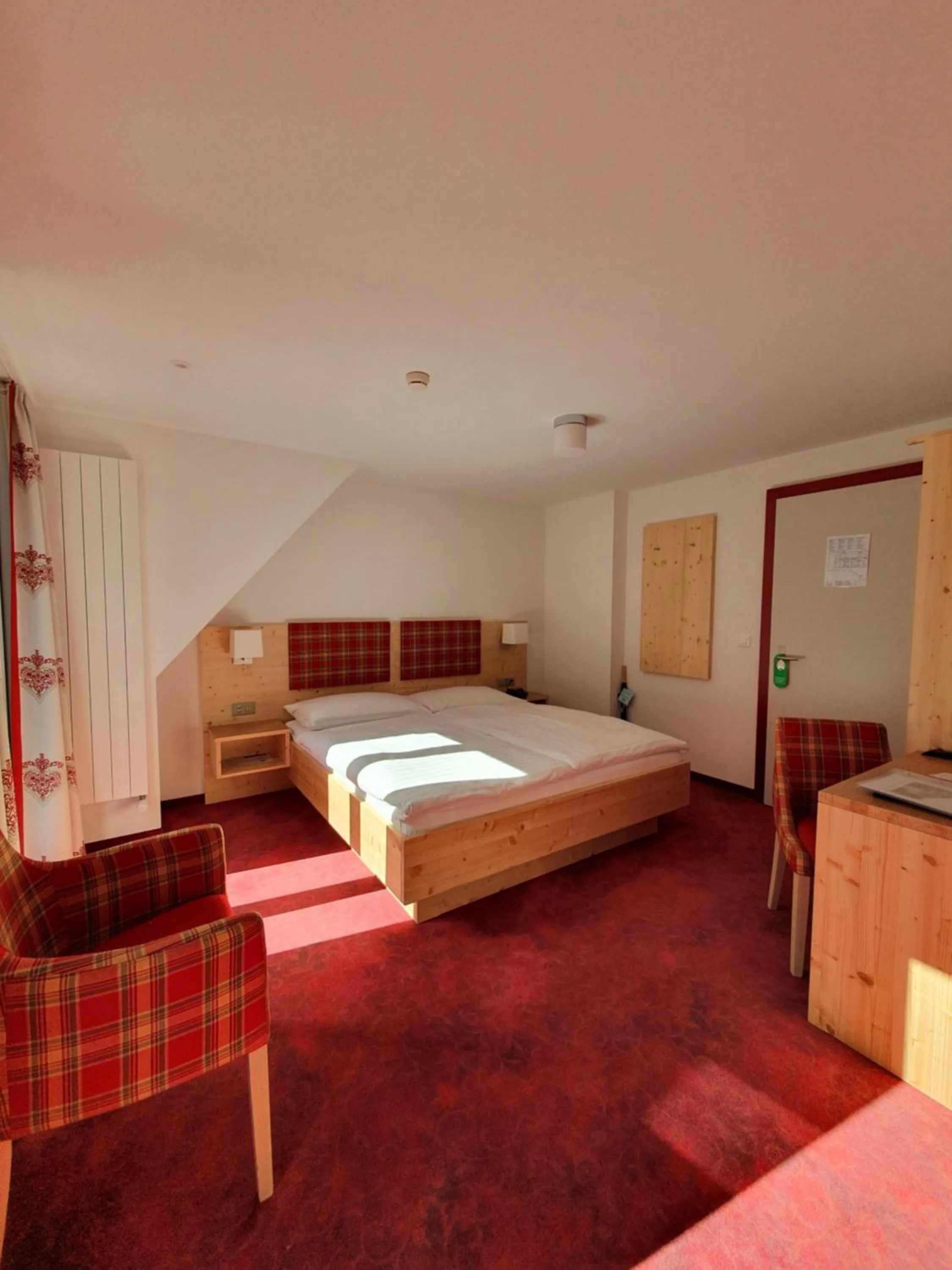 Photo of the whole room, Bed in Hotel Strandhotel