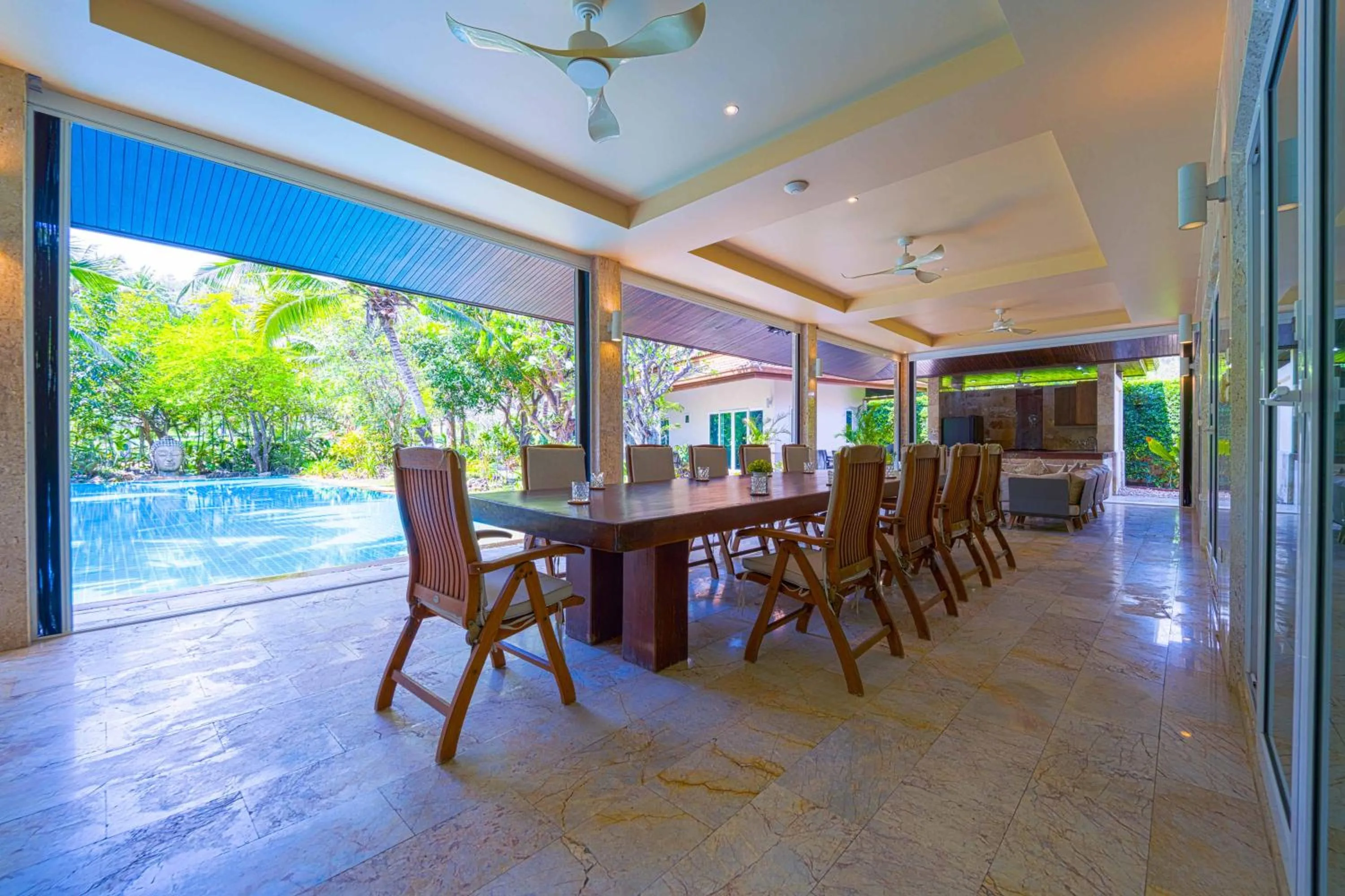 6 Bedroom Luxury Villa on Golf Course PH125