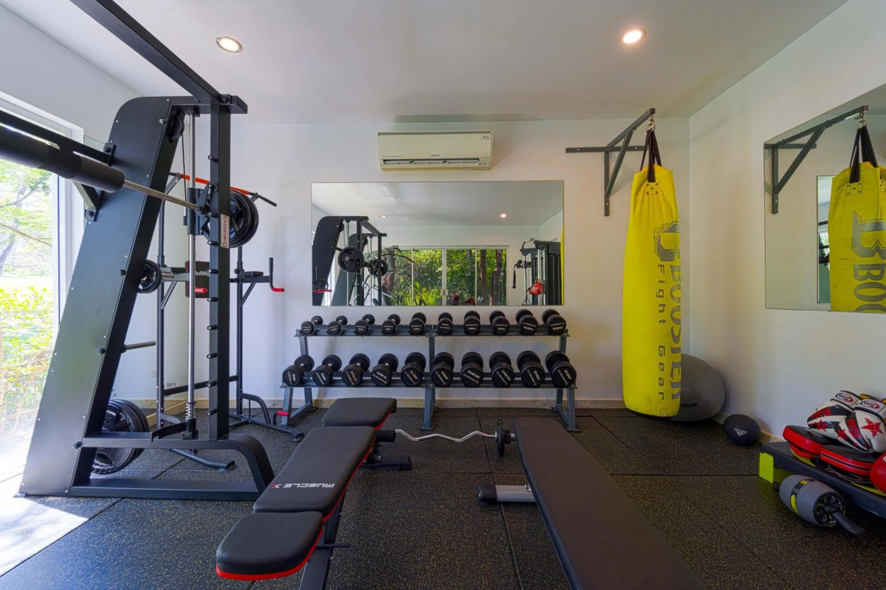 6 Bedroom Luxury Villa on Golf Course PH125