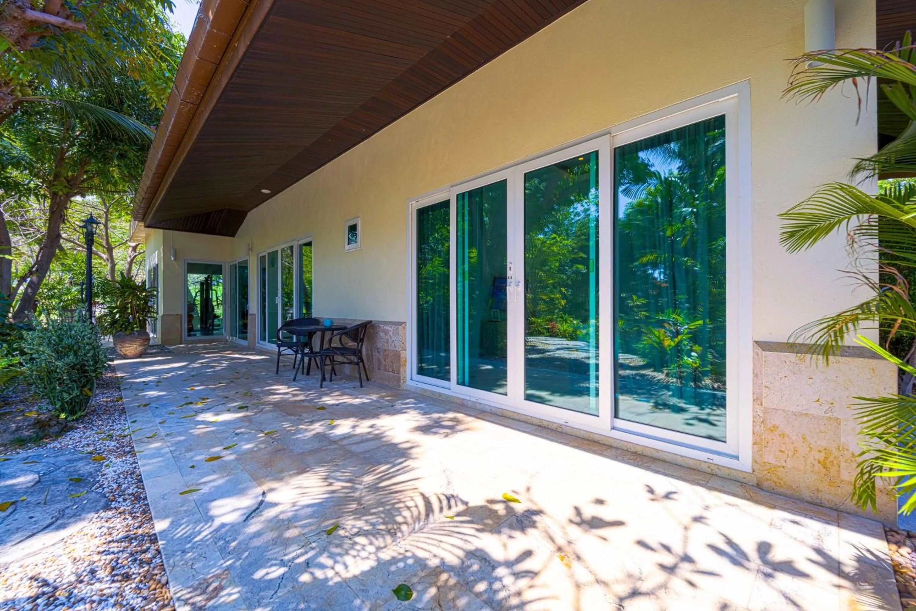 6 Bedroom Luxury Villa on Golf Course PH125