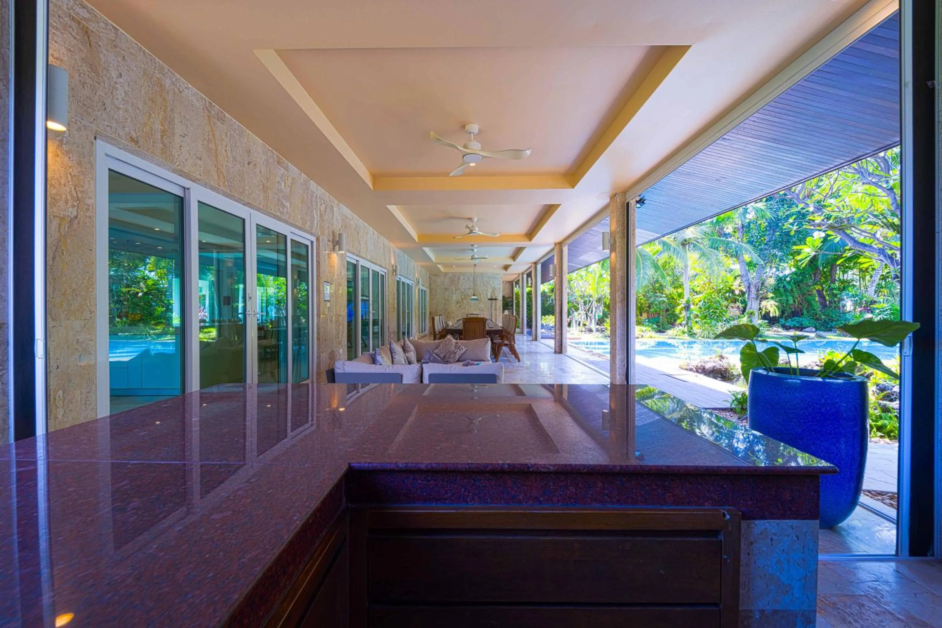 6 Bedroom Luxury Villa on Golf Course PH125