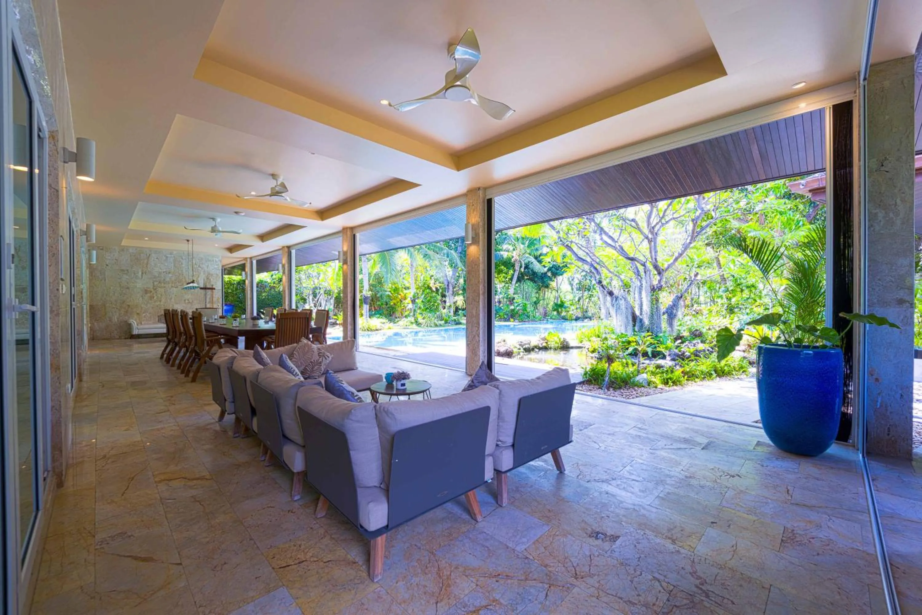 6 Bedroom Luxury Villa on Golf Course PH125