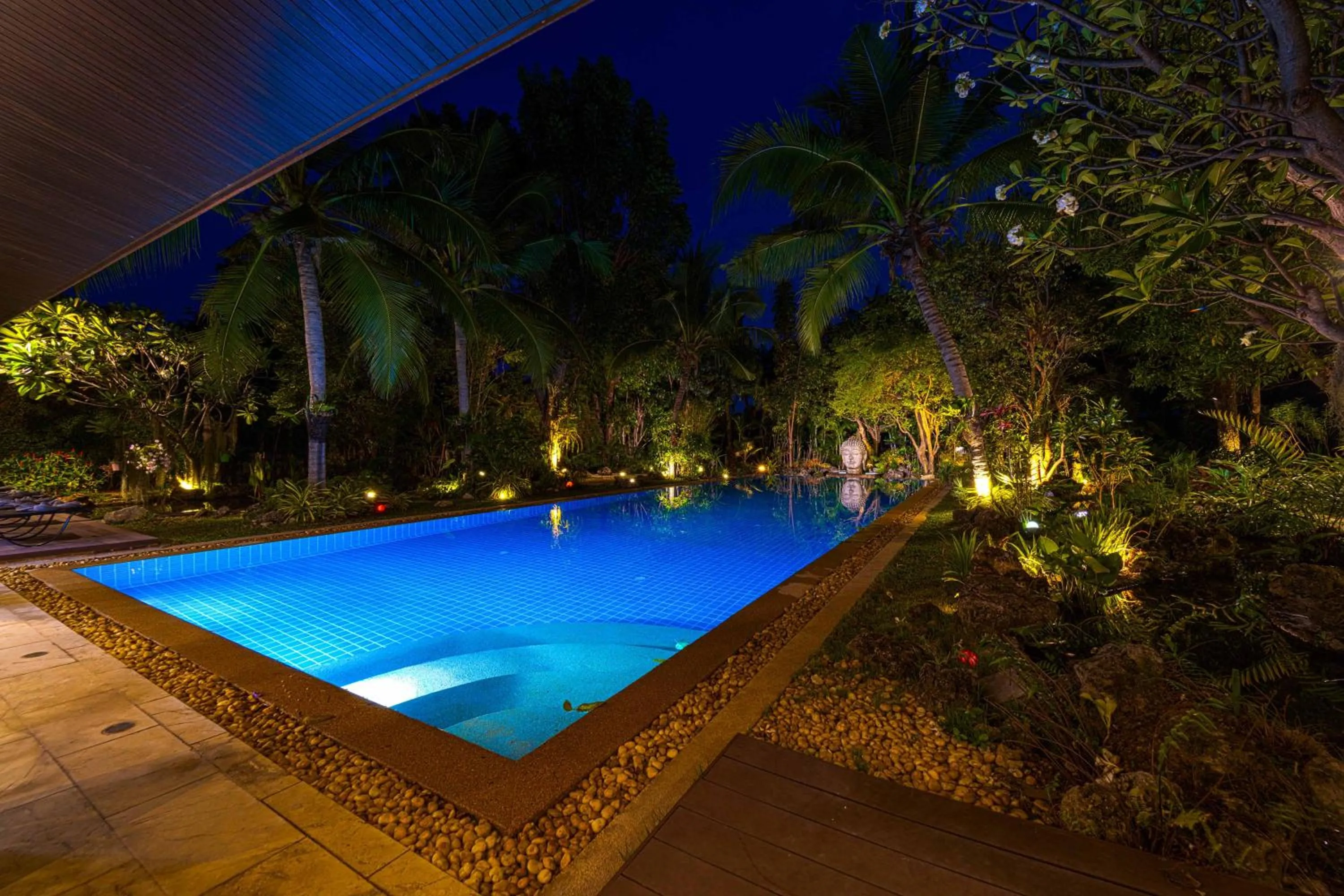 6 Bedroom Luxury Villa on Golf Course PH125