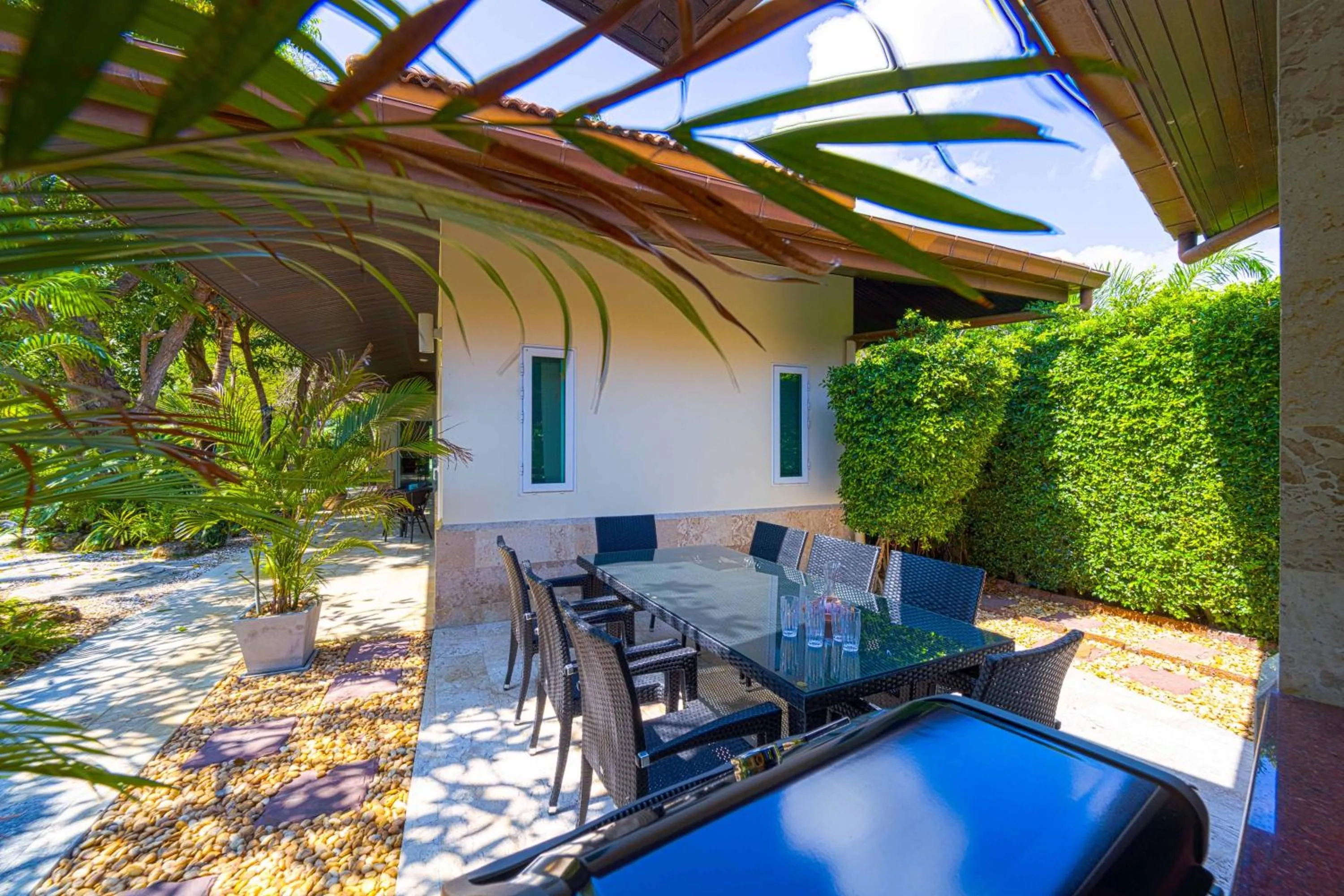 6 Bedroom Luxury Villa on Golf Course PH125