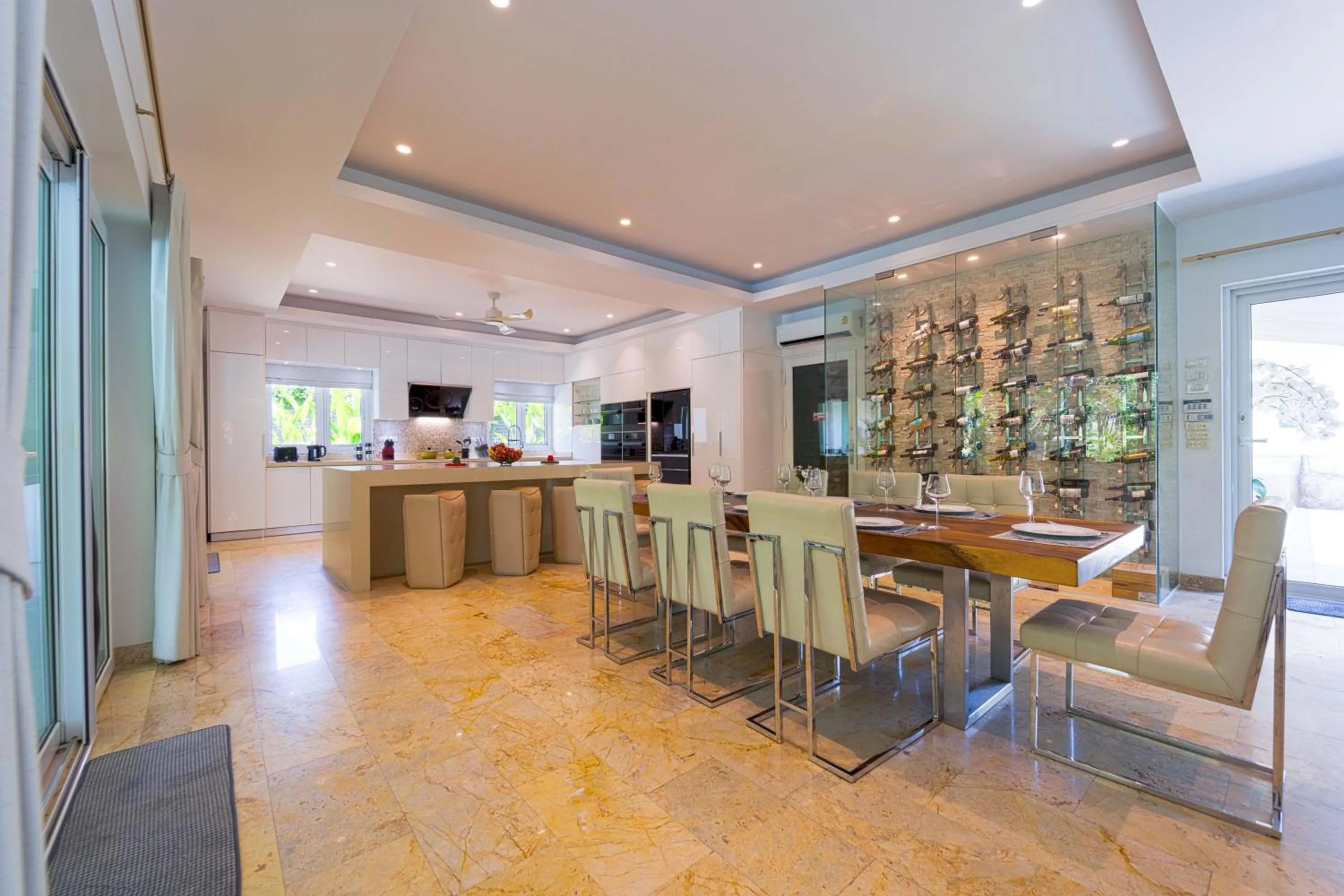 6 Bedroom Luxury Villa on Golf Course PH125