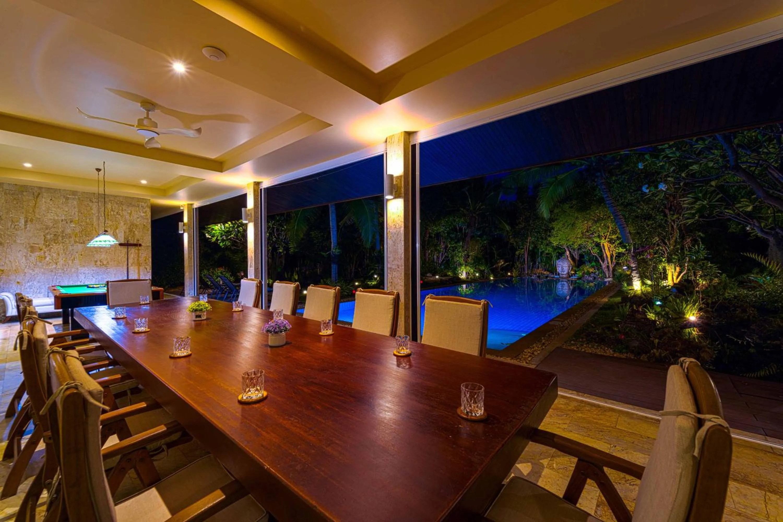 6 Bedroom Luxury Villa on Golf Course PH125