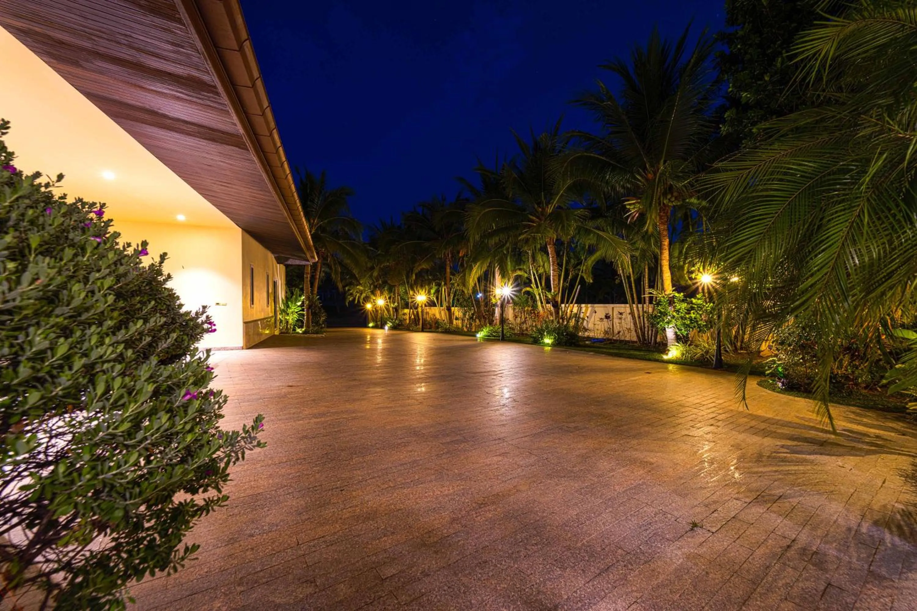 6 Bedroom Luxury Villa on Golf Course PH125