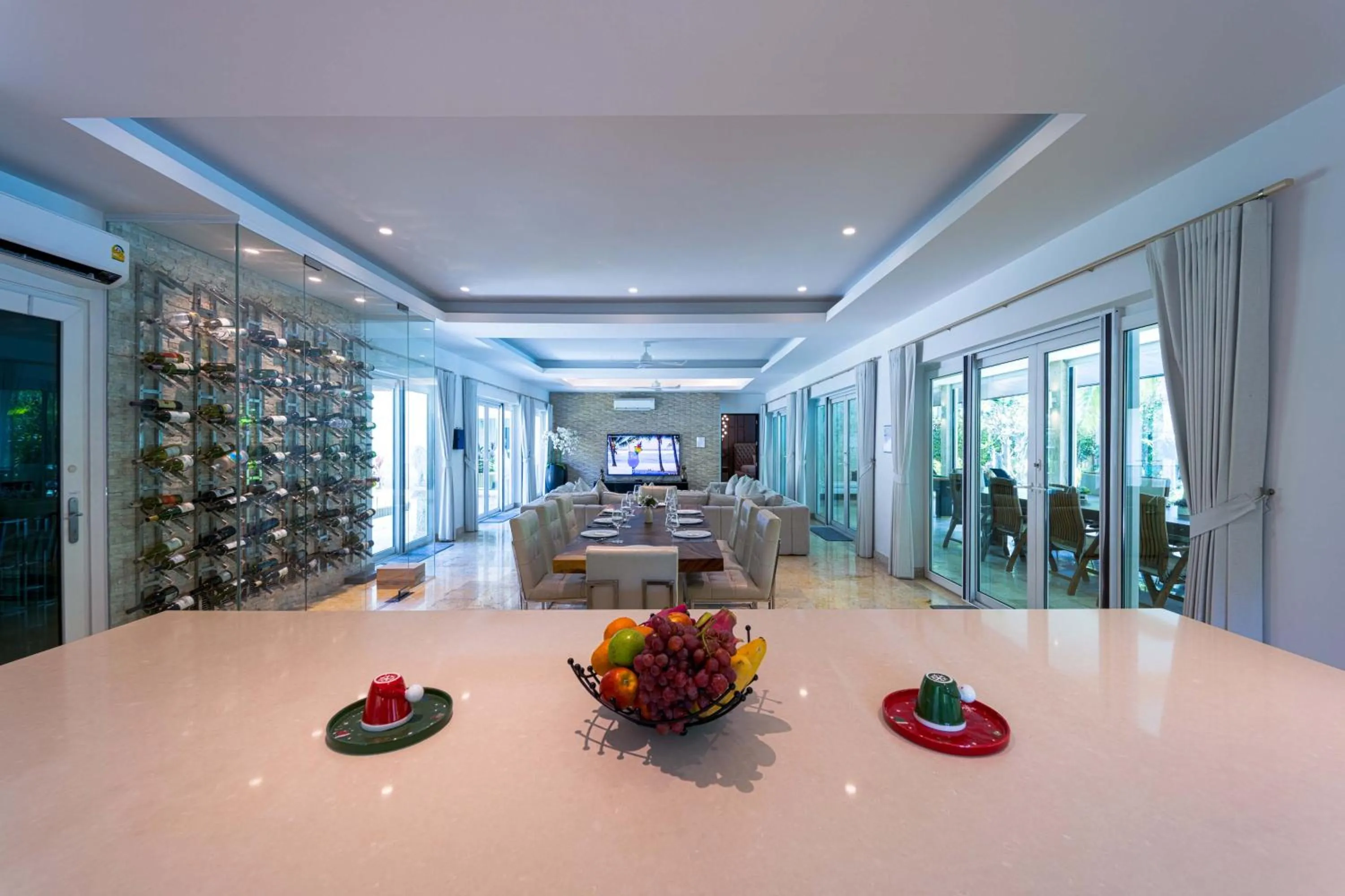 6 Bedroom Luxury Villa on Golf Course PH125