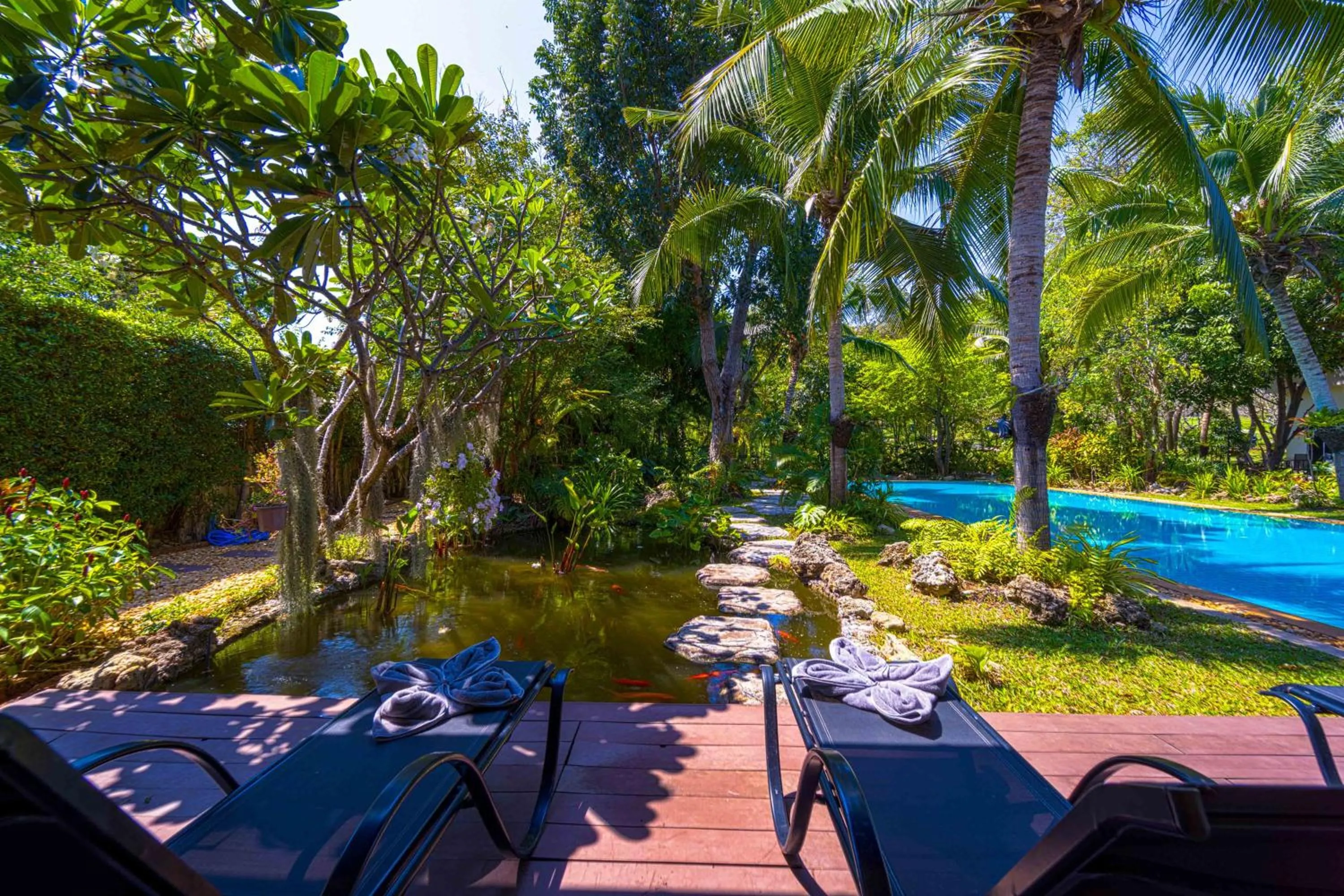 6 Bedroom Luxury Villa on Golf Course PH125