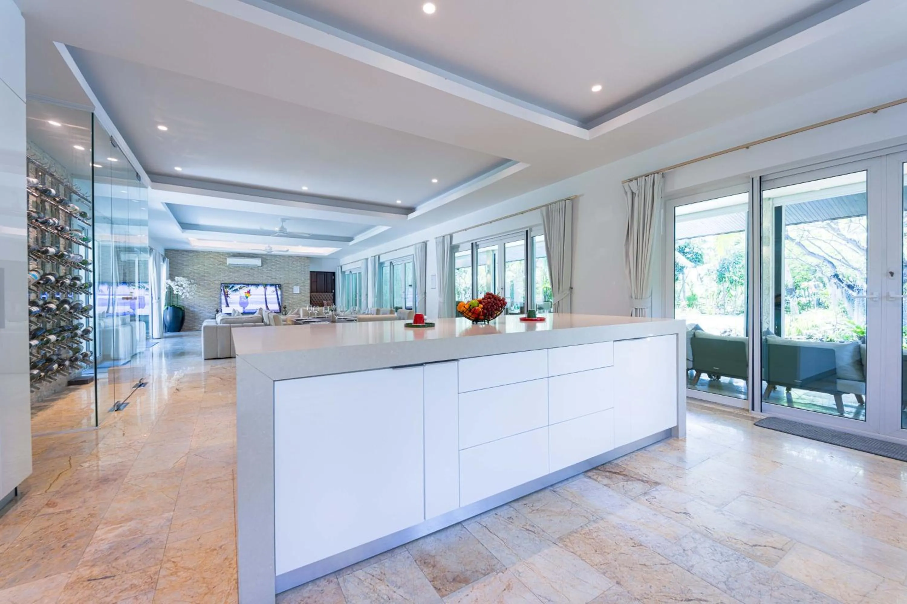 6 Bedroom Luxury Villa on Golf Course PH125