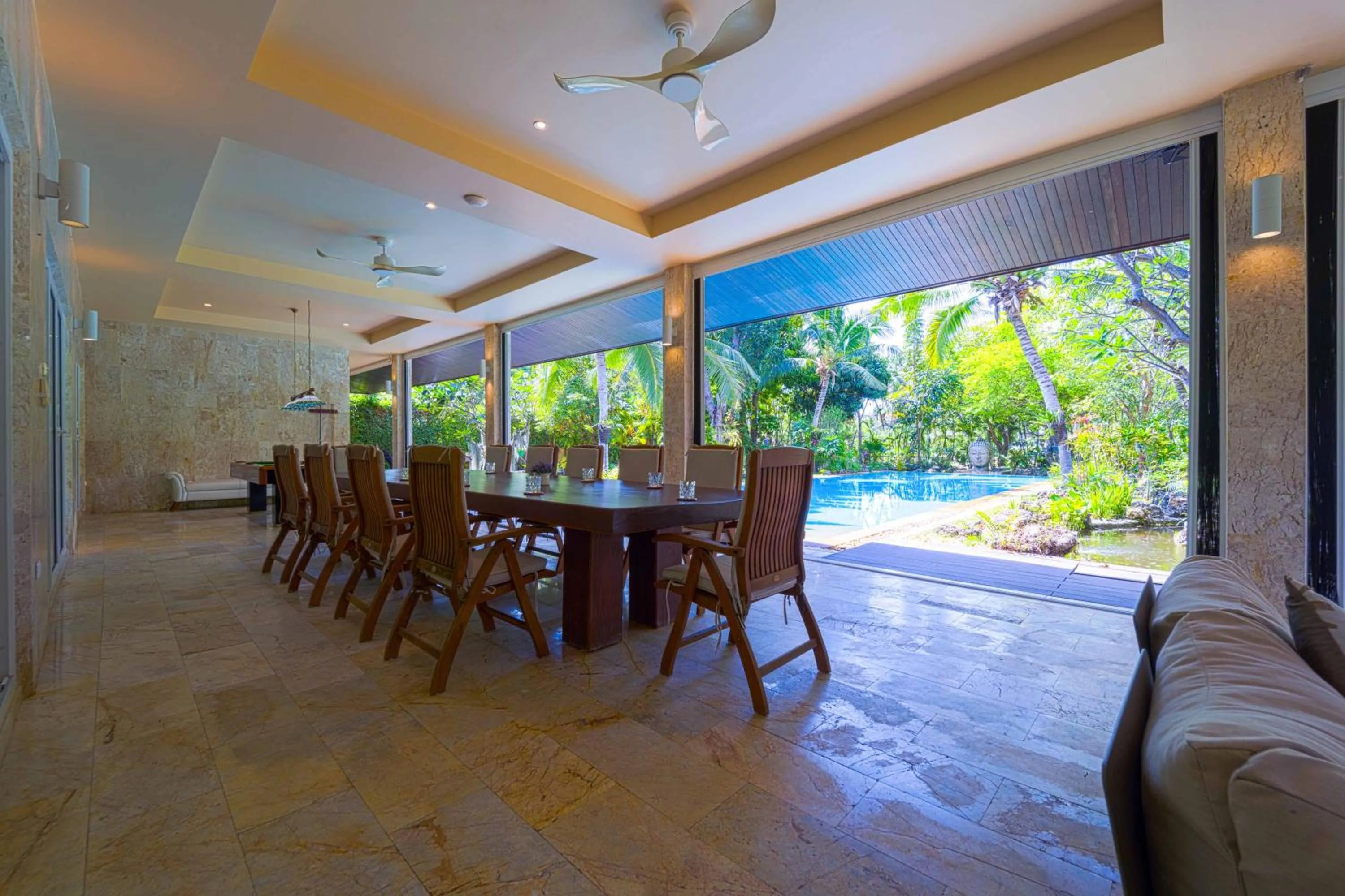 6 Bedroom Luxury Villa on Golf Course PH125