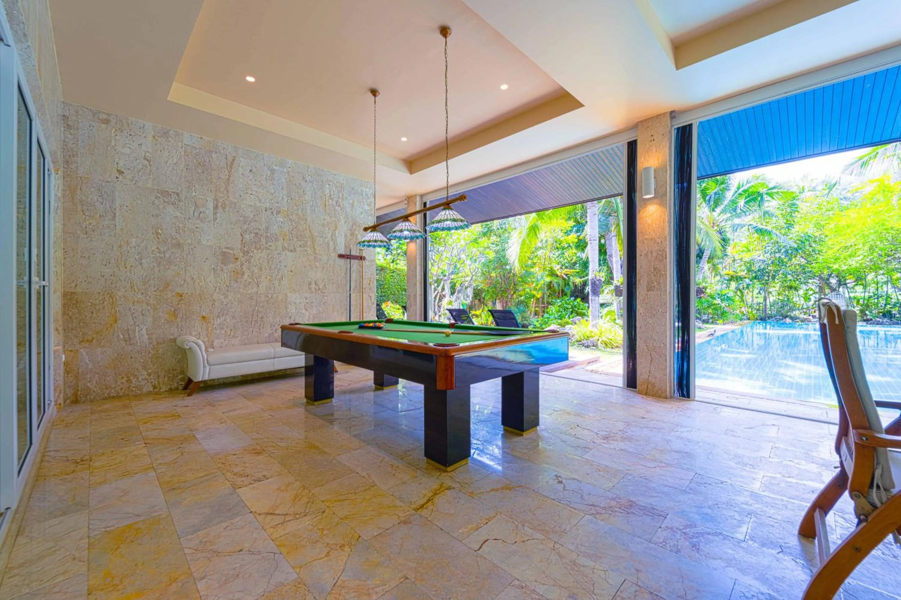 6 Bedroom Luxury Villa on Golf Course PH125