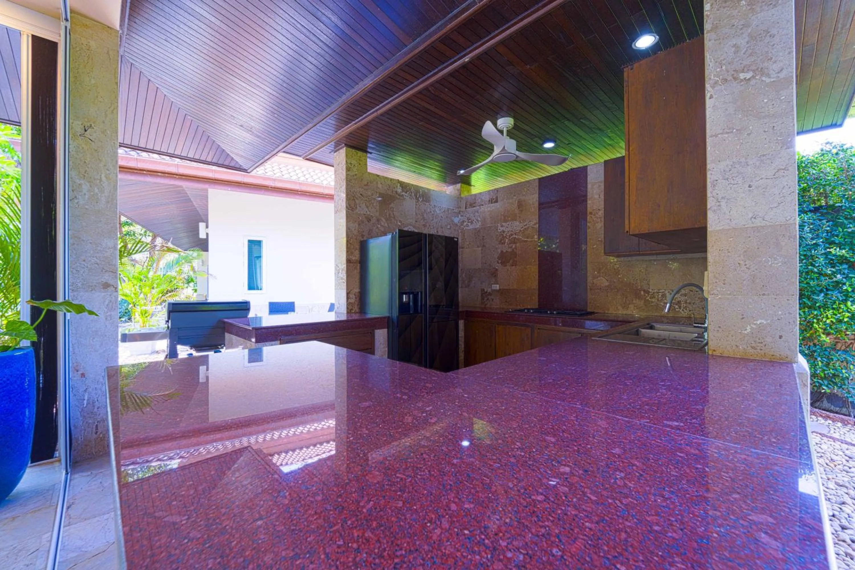 6 Bedroom Luxury Villa on Golf Course PH125
