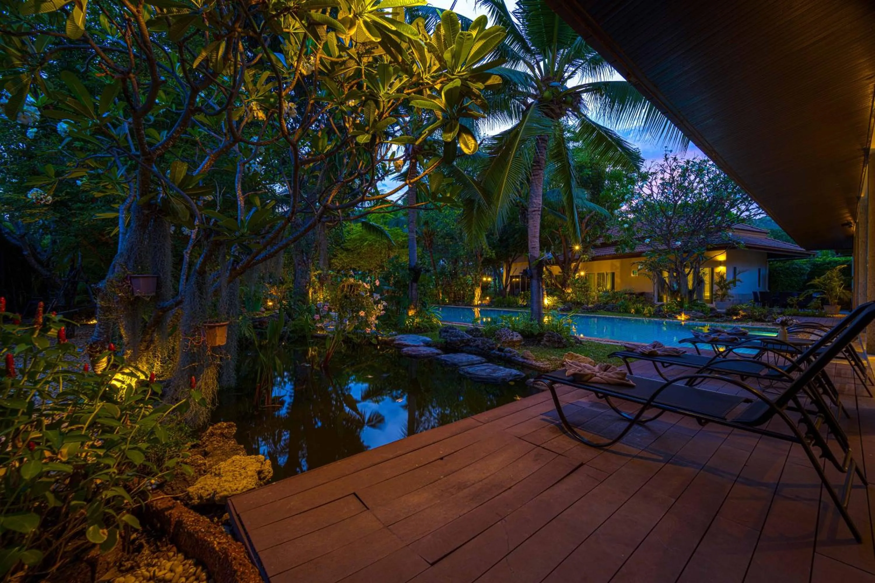 6 Bedroom Luxury Villa on Golf Course PH125