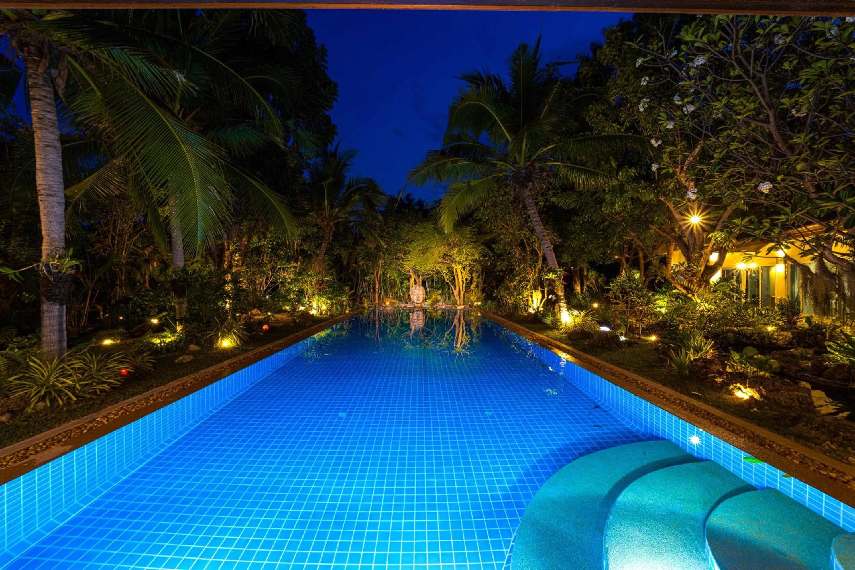 6 Bedroom Luxury Villa on Golf Course PH125