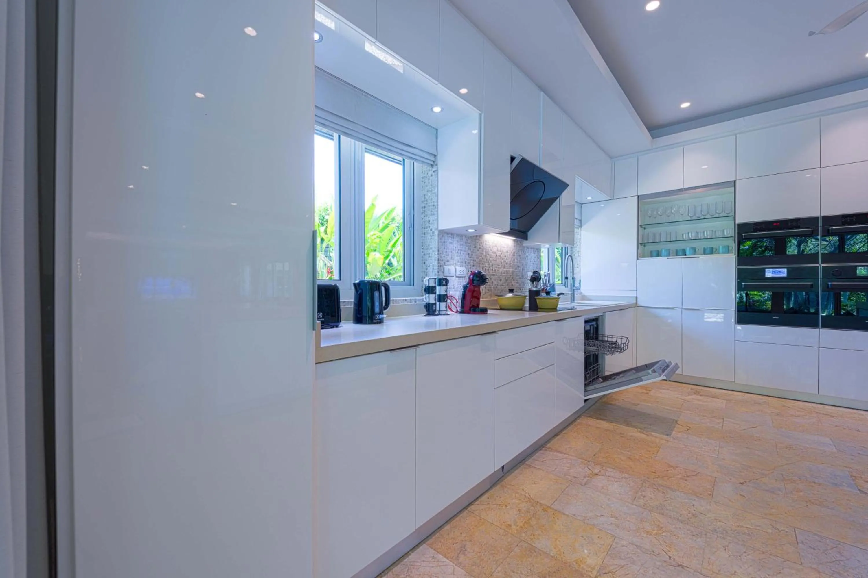 6 Bedroom Luxury Villa on Golf Course PH125
