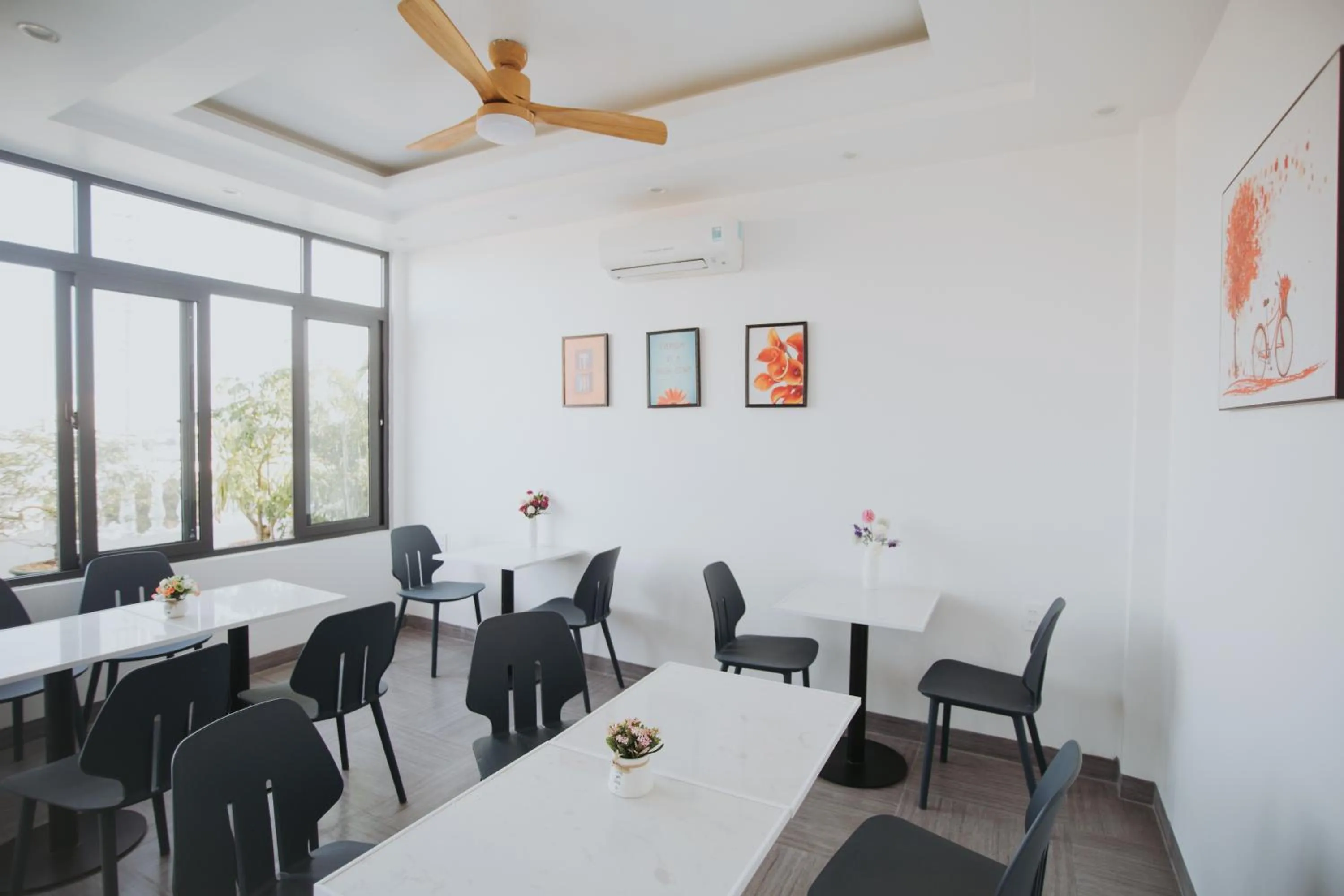 Restaurant/places to eat in Marina Hotel Phú Yên