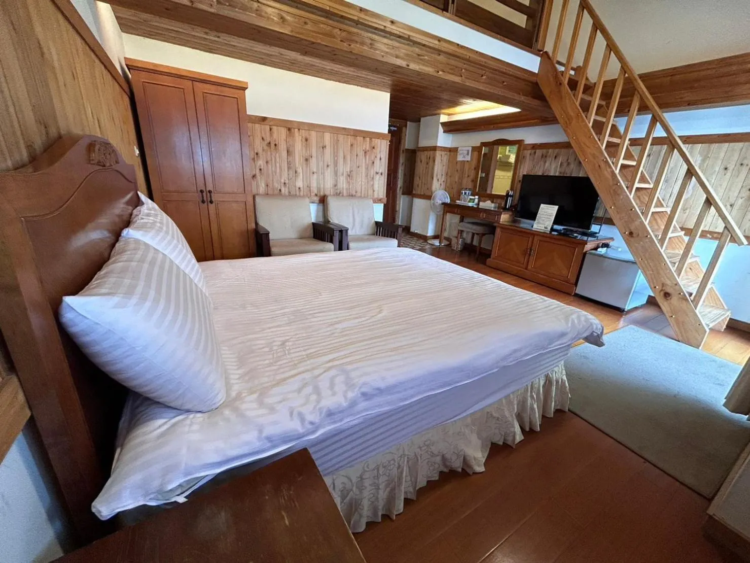 Bed in Euro Country Villa