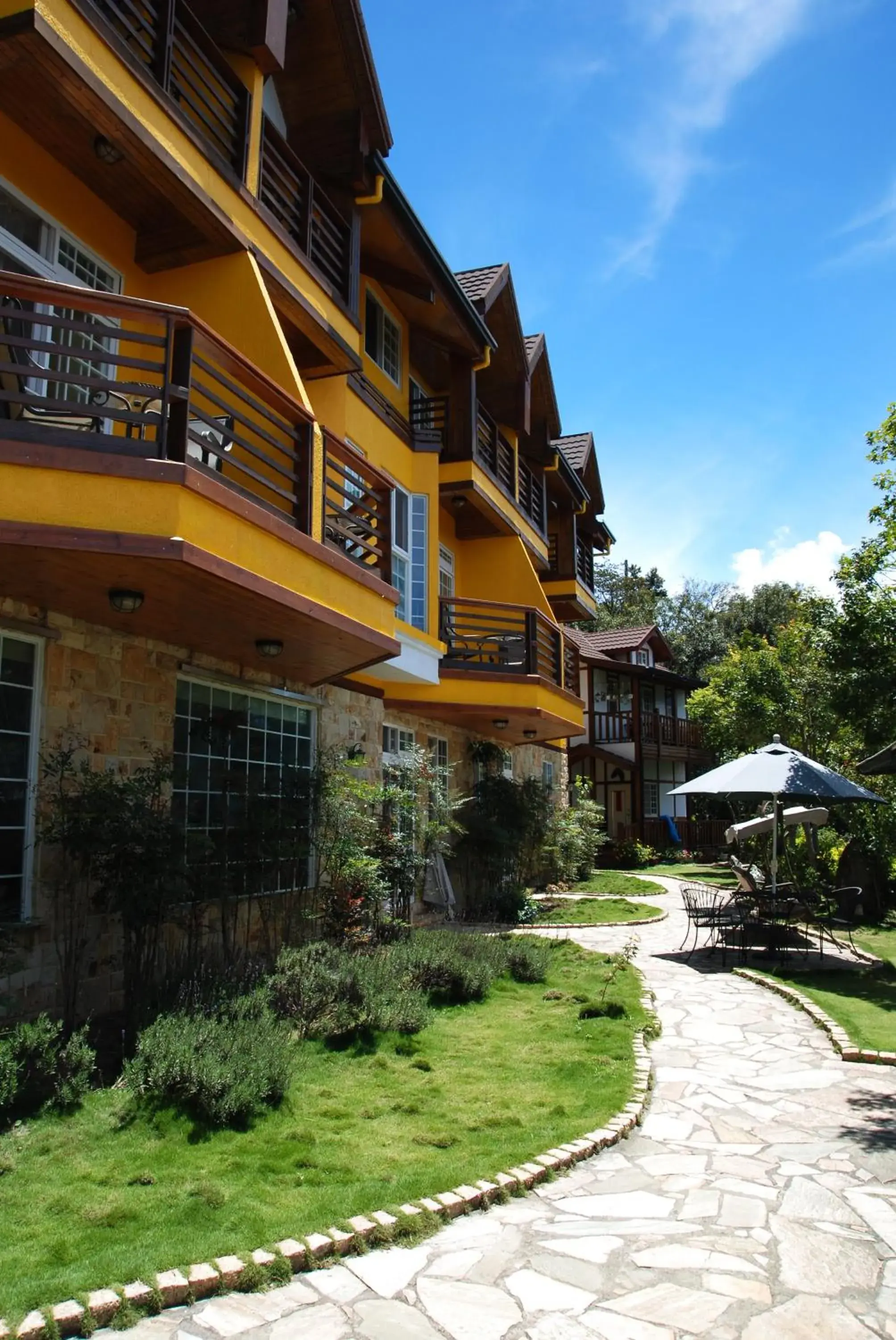 Property building in Euro Country Villa Property building in Euro Country Villa
