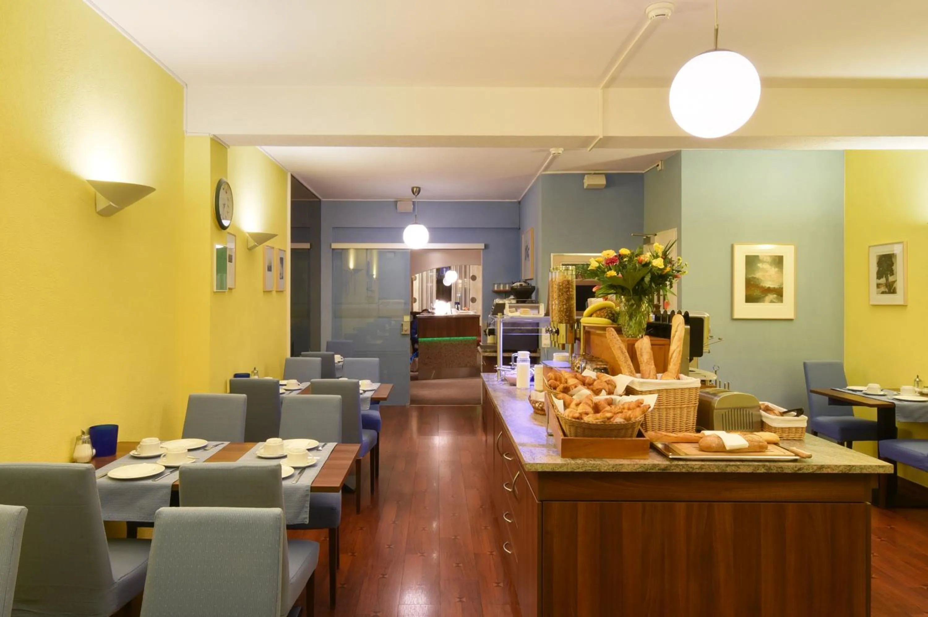 Restaurant/places to eat in Hôtel Bellerive