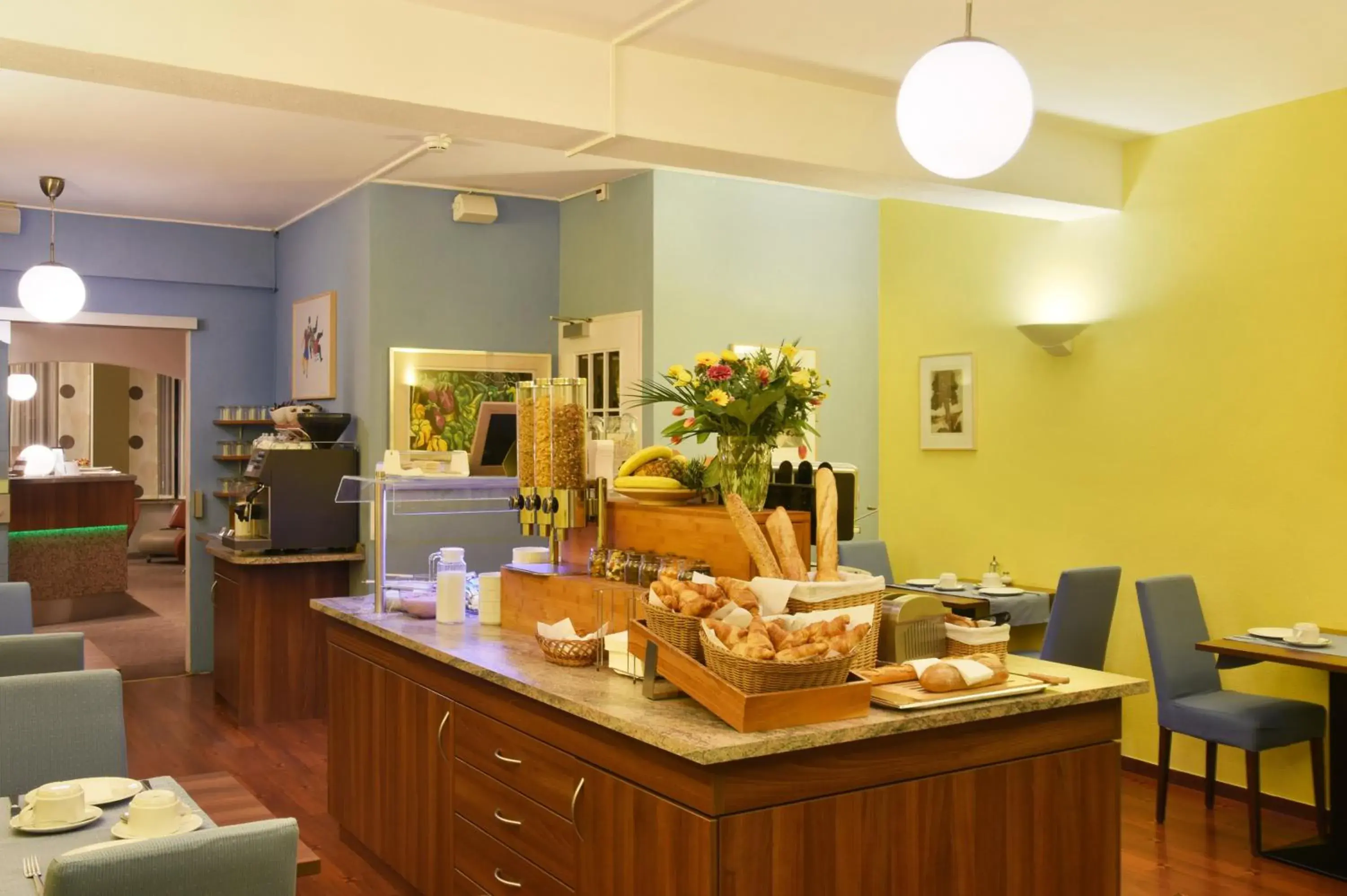 Restaurant/places to eat in Hôtel Bellerive Restaurant/places to eat in Hôtel Bellerive