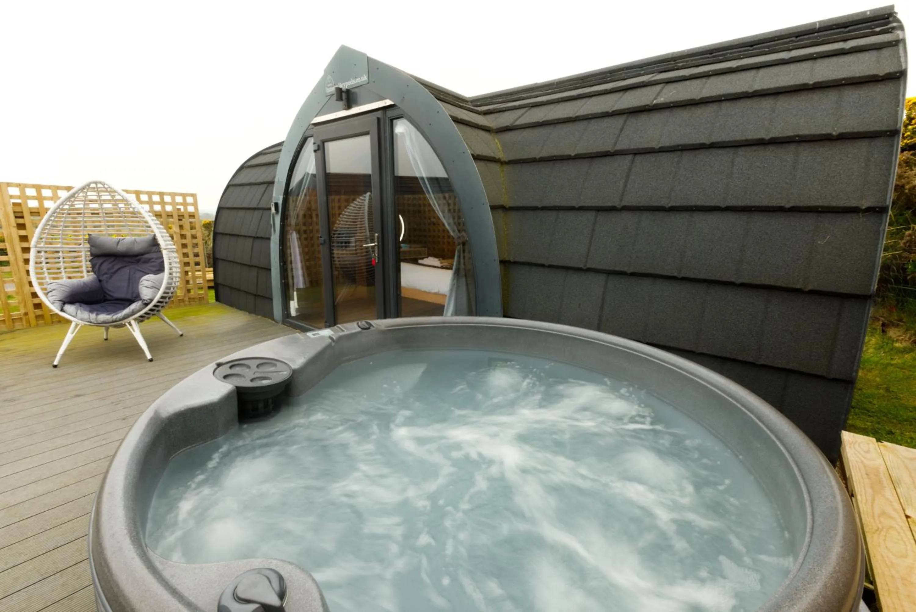 Hot Tub in North Coast 500 Pods - Brora