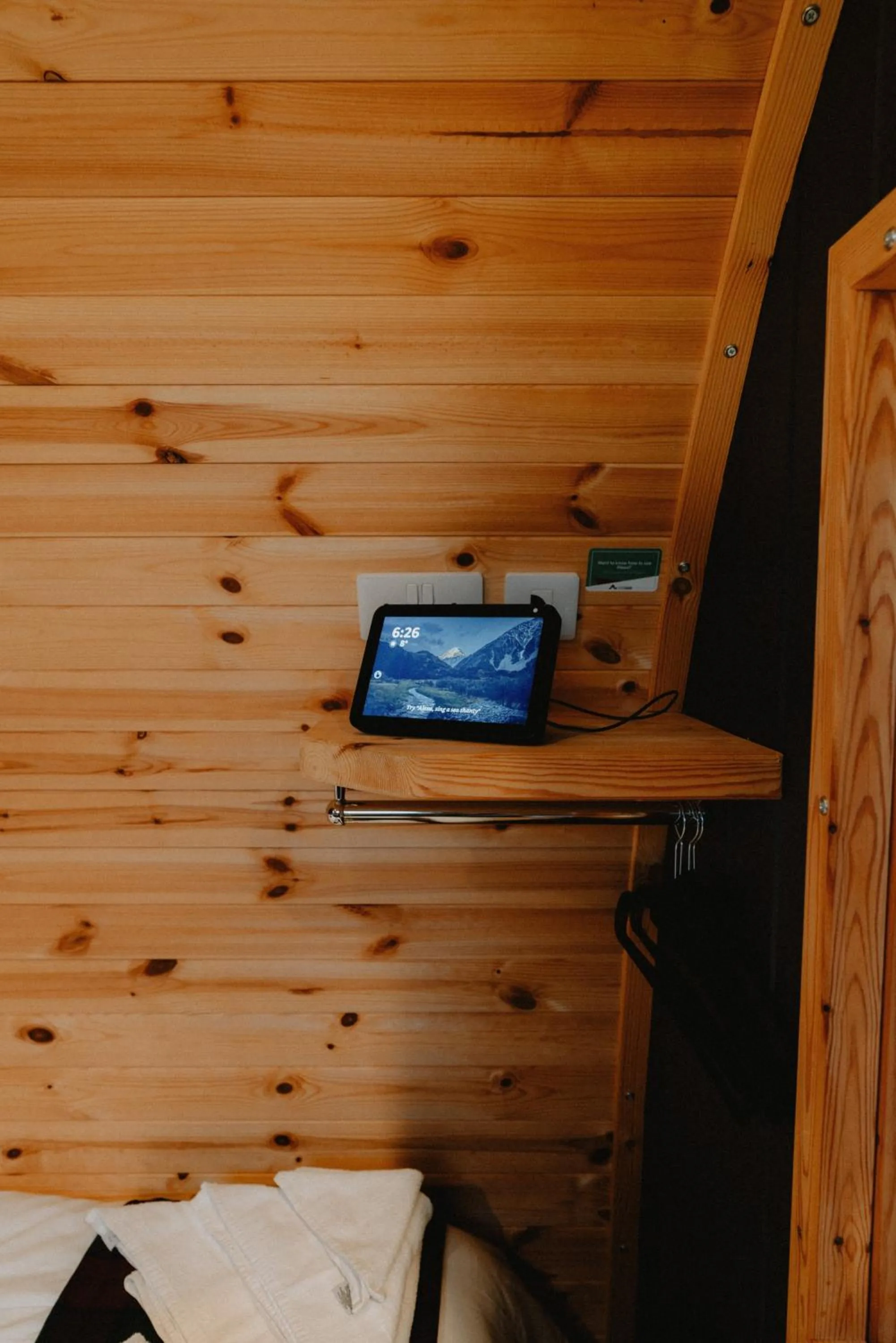 TV and multimedia in North Coast 500 Pods - Brora