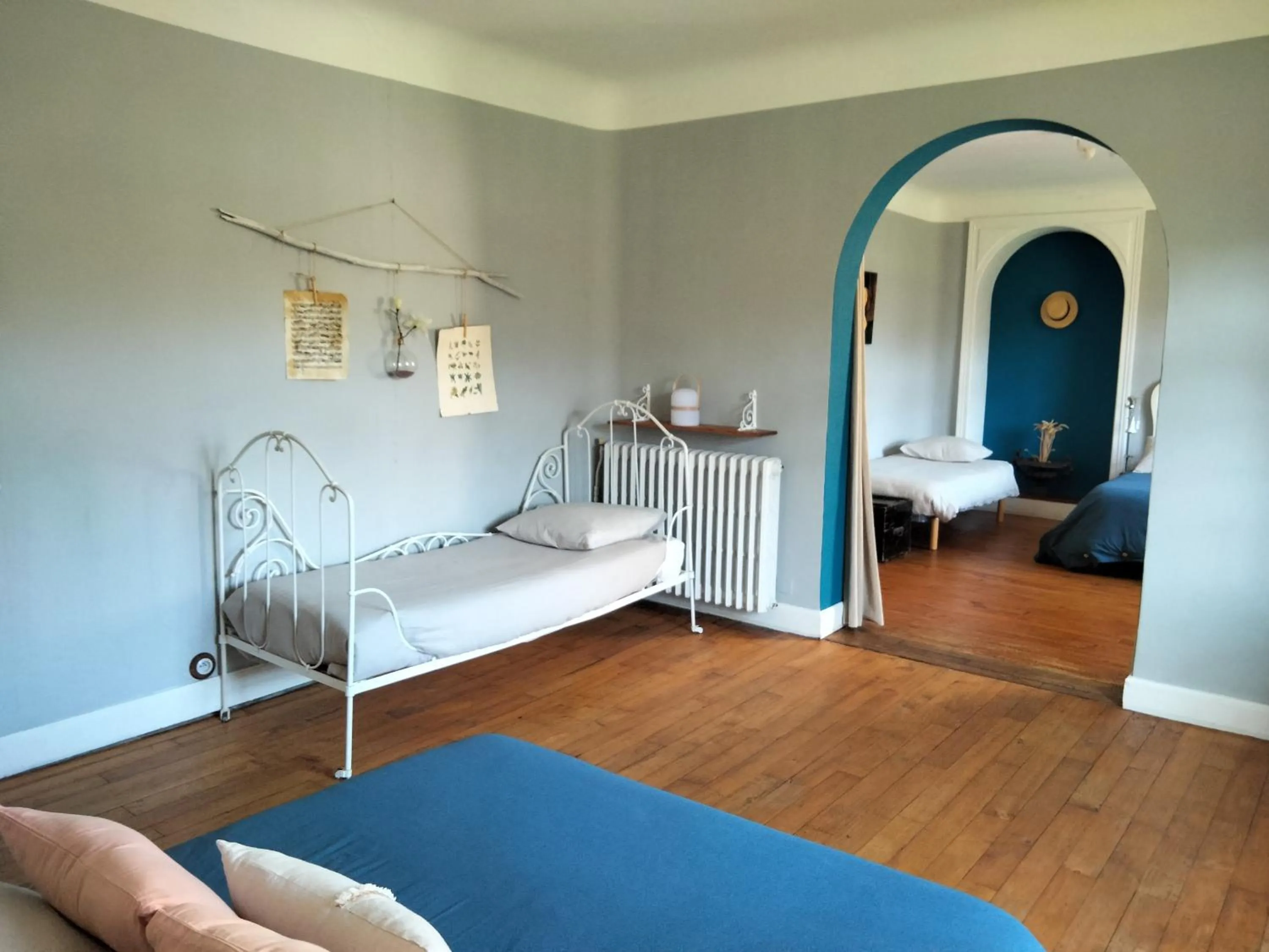 Photo of the whole room, Bed in Moulins de Clan