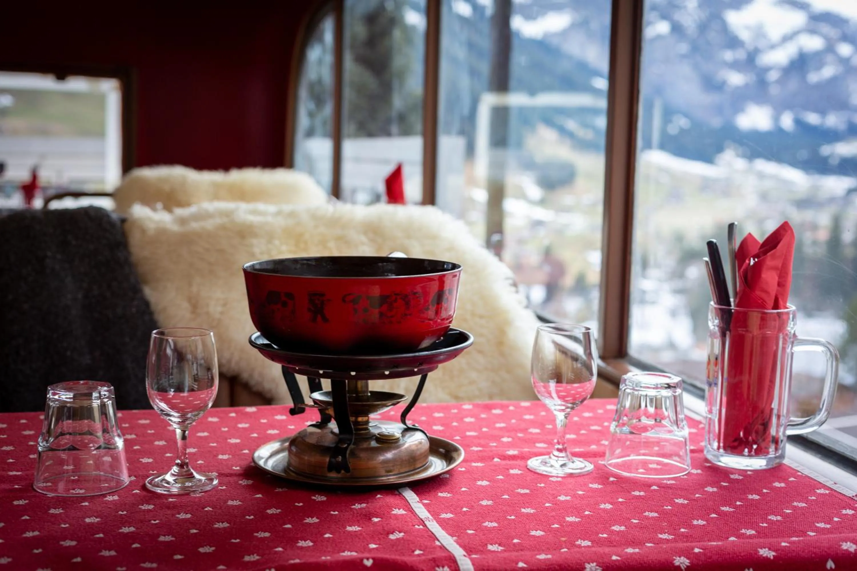 Restaurant/places to eat in Chalet-Hotel Beau-Site