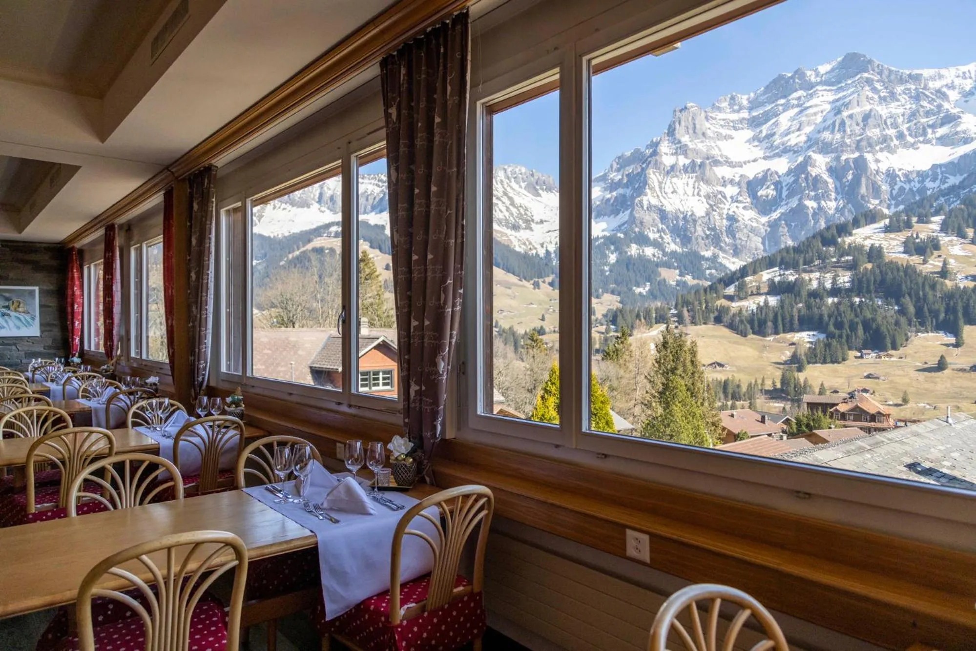 Restaurant/places to eat in Chalet-Hotel Beau-Site