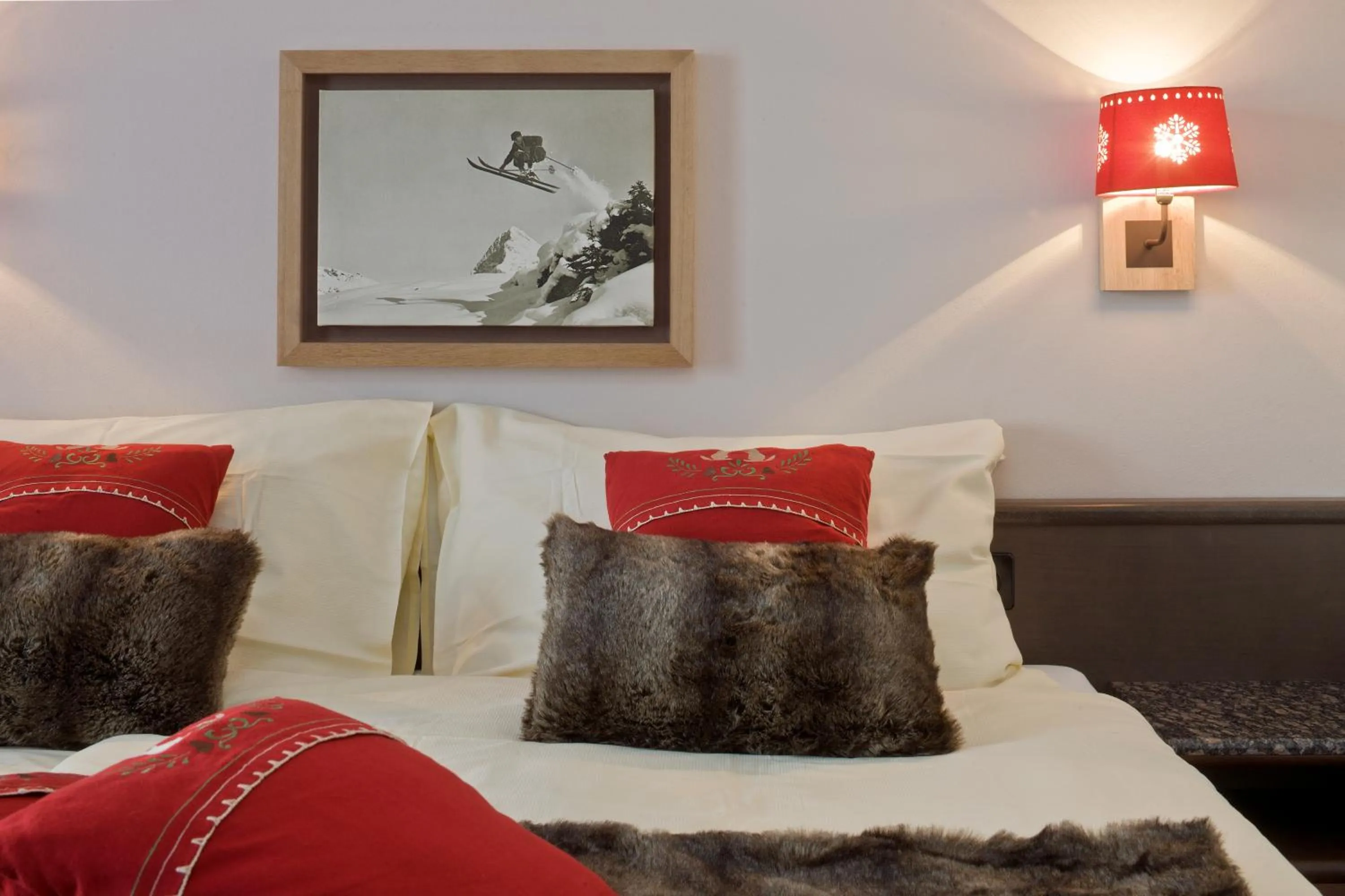 Bed in Chalet-Hotel Beau-Site