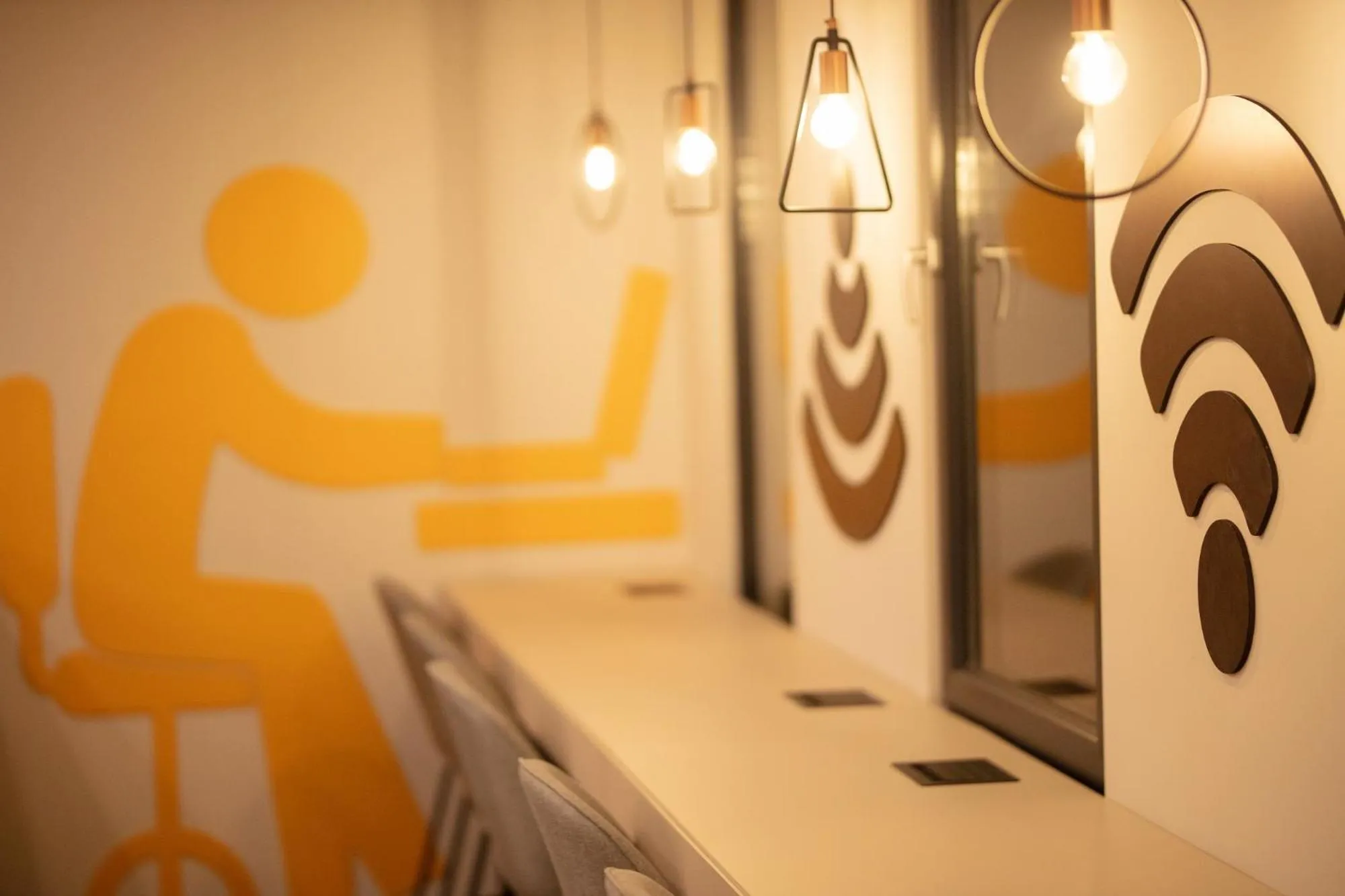 Restaurant/places to eat in VALENT OTEL BUSINESS